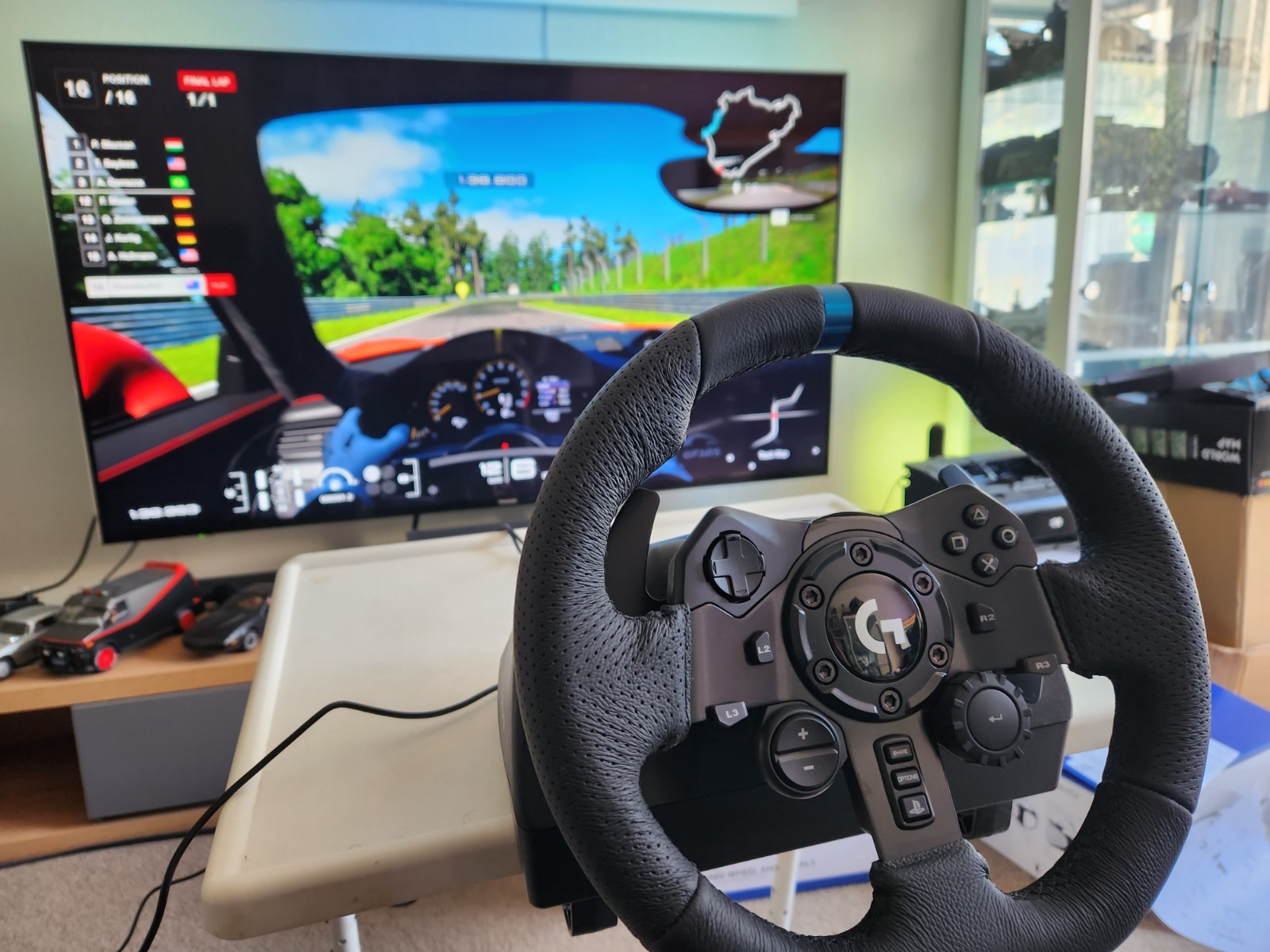 Logitech G923 Racing Wheel for Microsoft Xbox Series X/S – Black