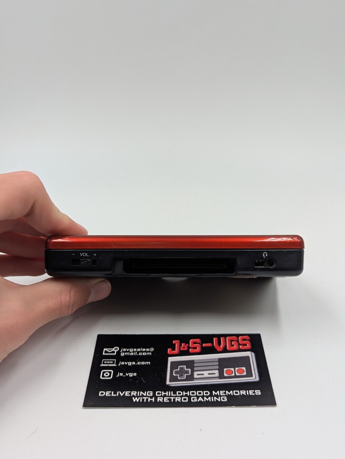Nintendo DS Lite Crimson Black Console Nintendo DS Works Charger READ