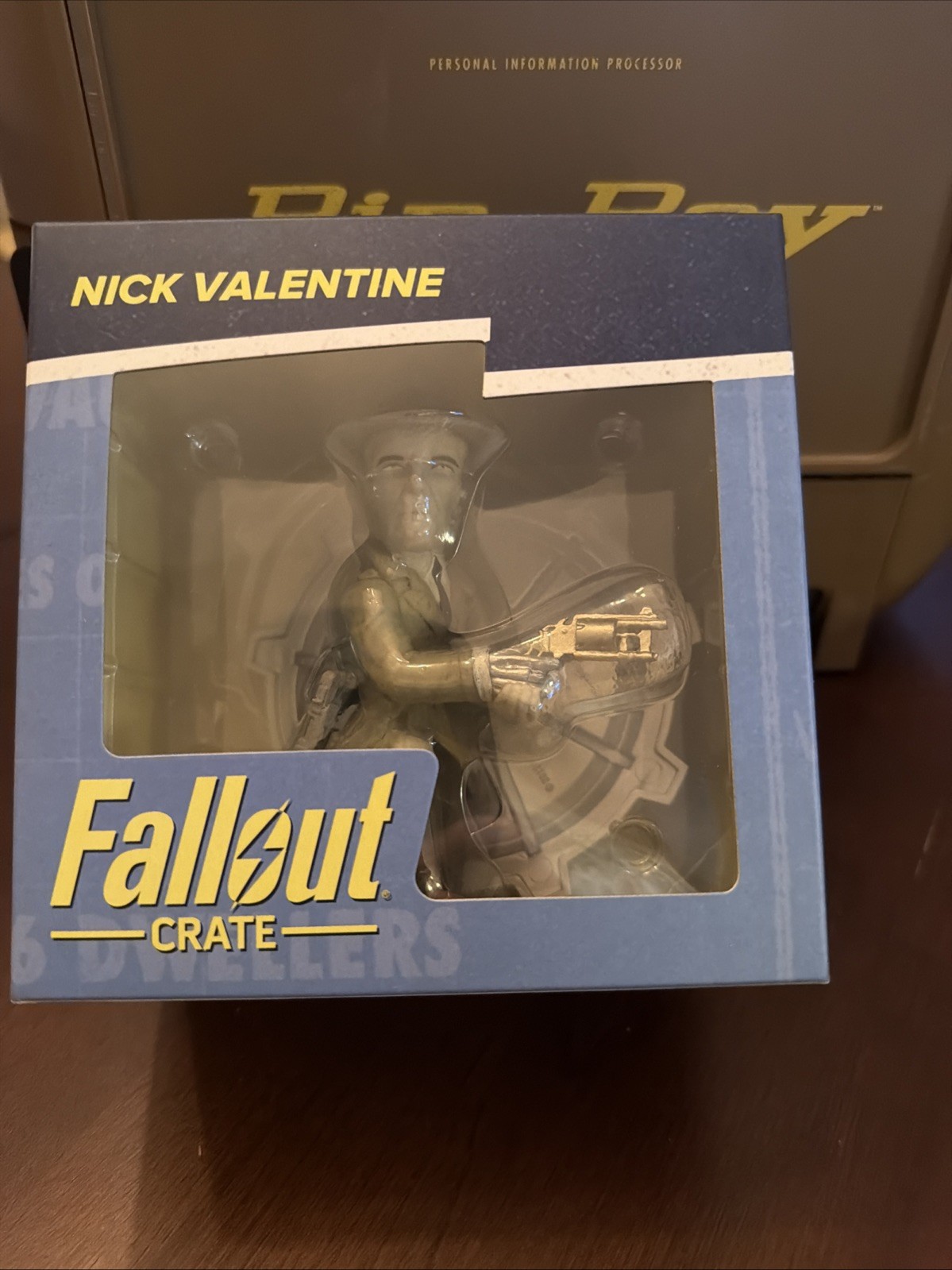 Fallout Crate Loot Crate Screenshots Nick Valentine Figure-New