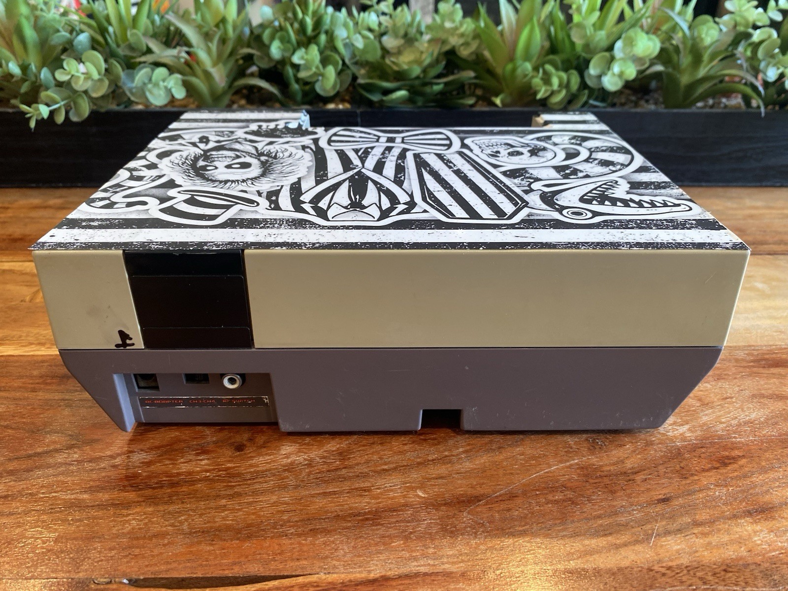 Nintendo NES Console w/ Beetlejuice Skin – TESTED – WORKS – PLEASE READ!