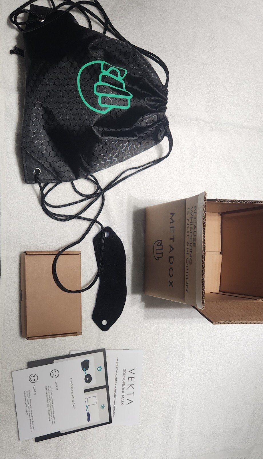 Metadox Vekta Soundproof Gaming Mask w/ Built-In Microphone Tested & Prepared