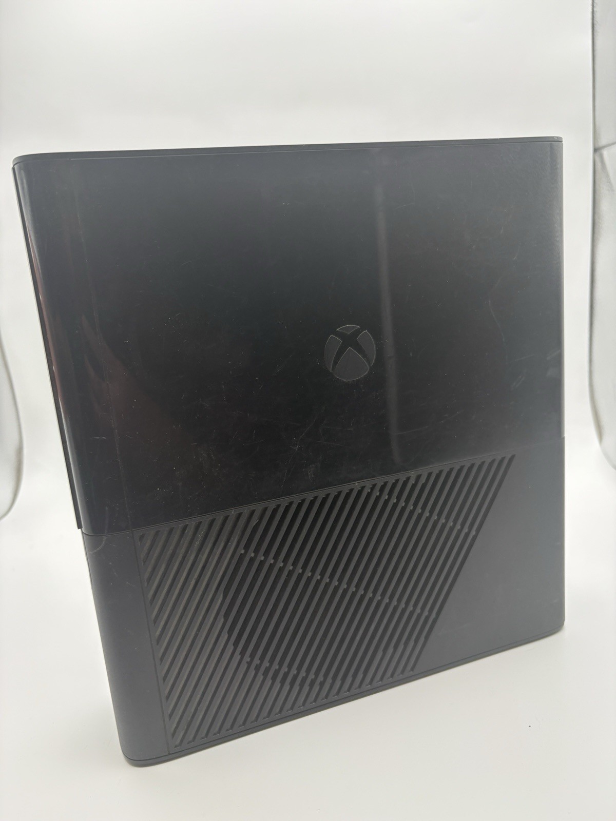 Microsoft Xbox 360 e Model 1538 Black No HDD Video Game Console *Console Only*