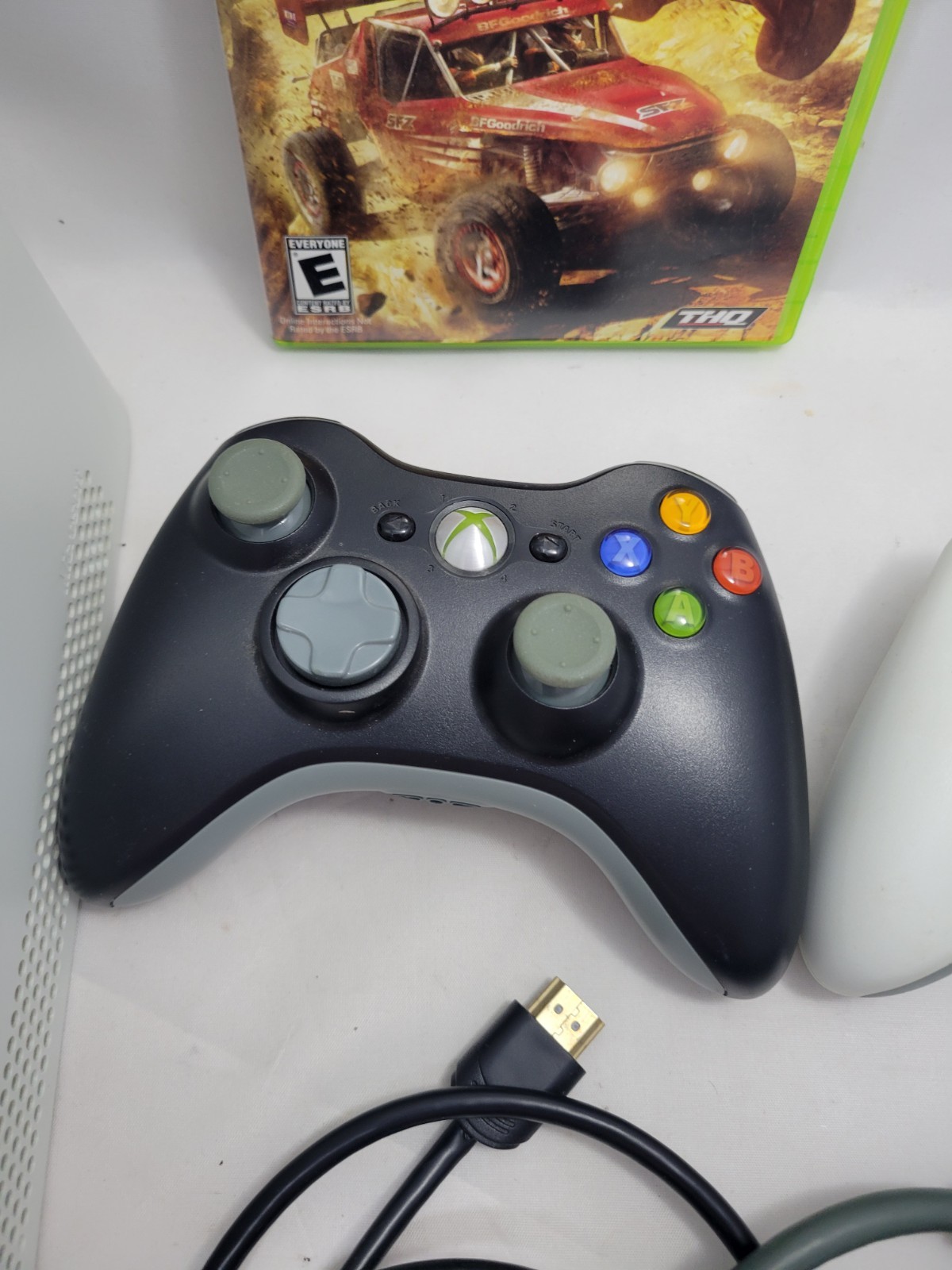 Xbox 360 Bundle White Fat System w/ 2 Controllers Power Supply & HDMI Cable Game