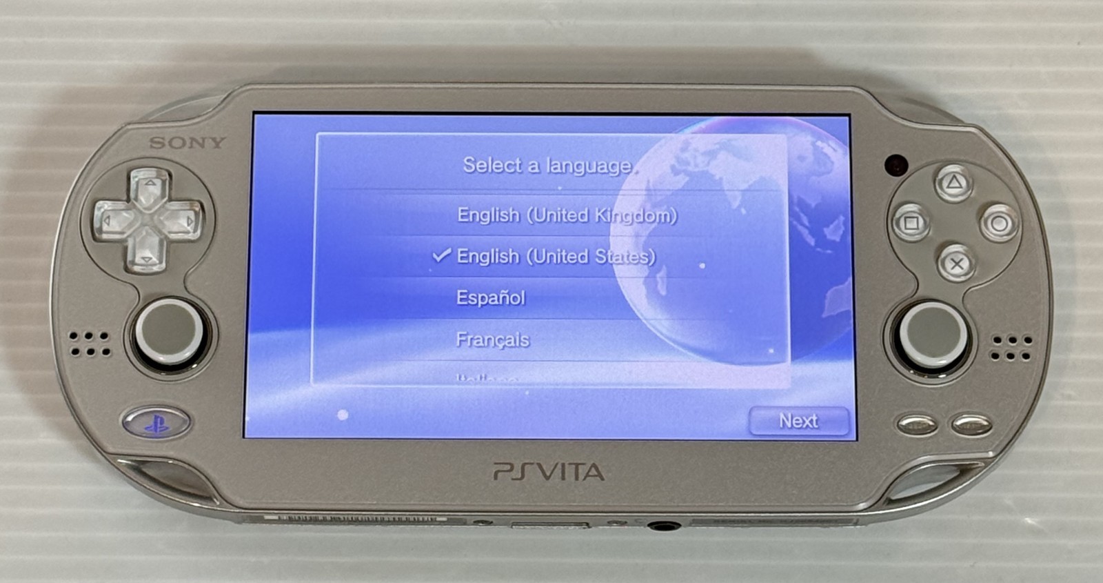 Sony PS Vita PCH-1000 PCH 1000 Console Silver w/16GB memory Very Rare – Mint