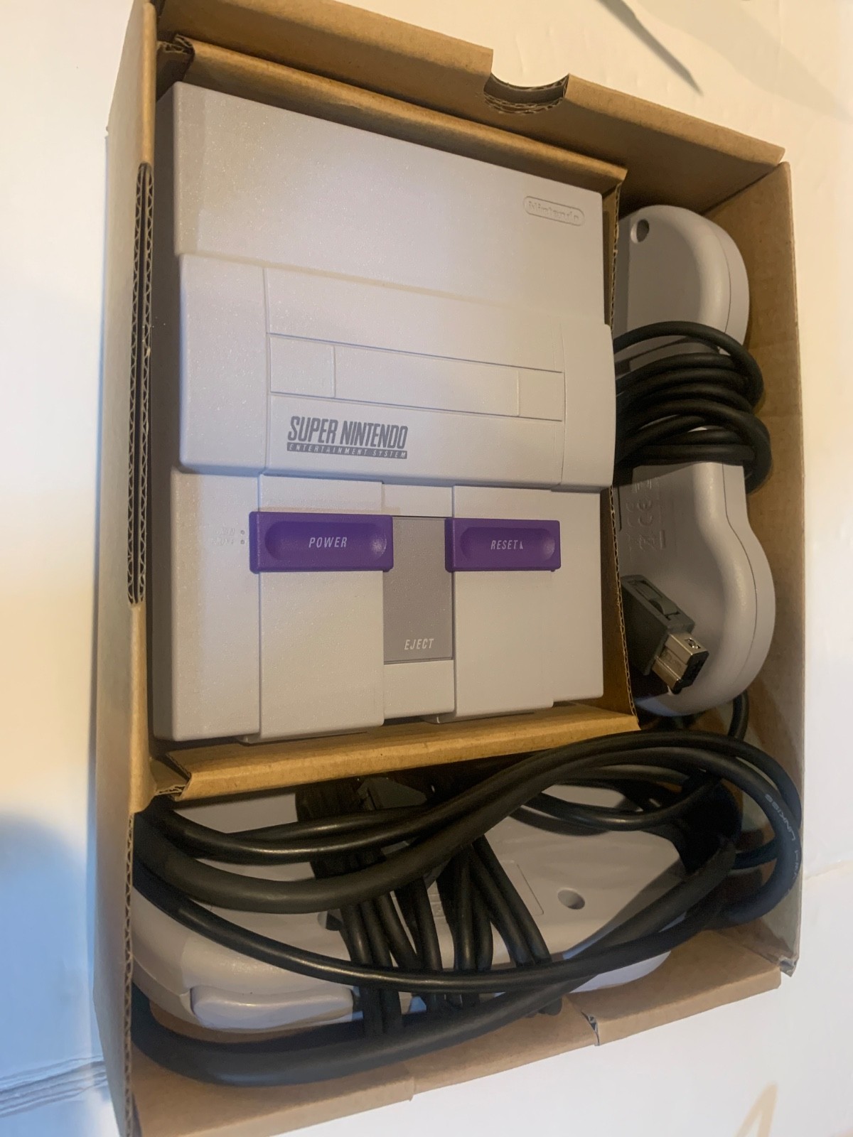 Nintendo SNES Classic Edition Mini Super Entertainment System – Missing plug in