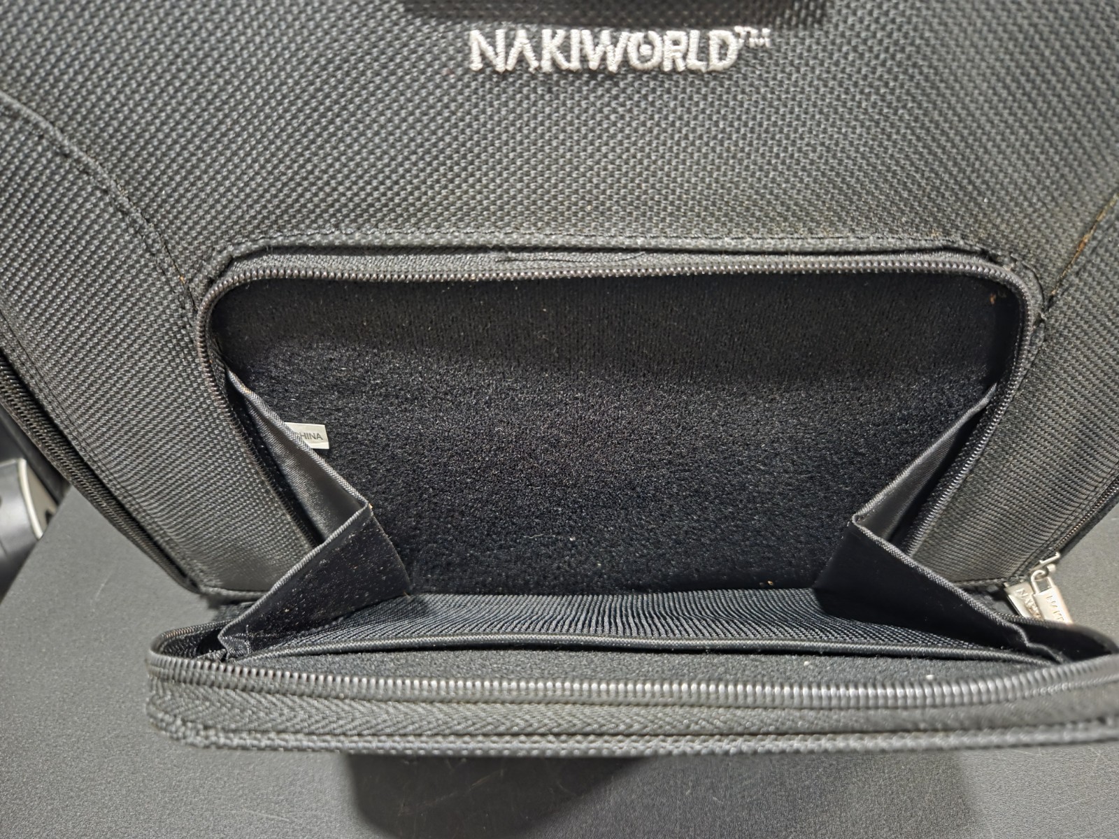 G-Pak Padded Travel Bag Nintendo Wii /Wii U NakiWorld Black Carry Case w/Strap