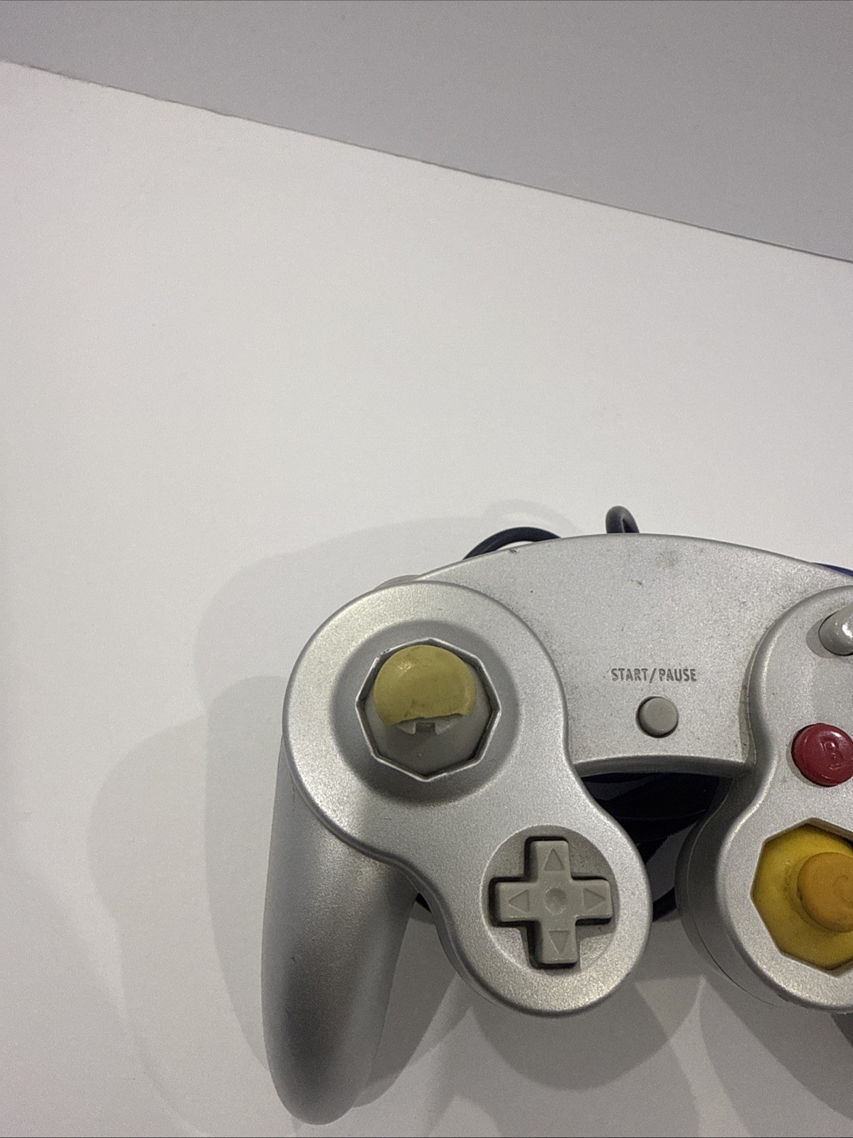 Nintendo Gamecube Controllers – White And Silver