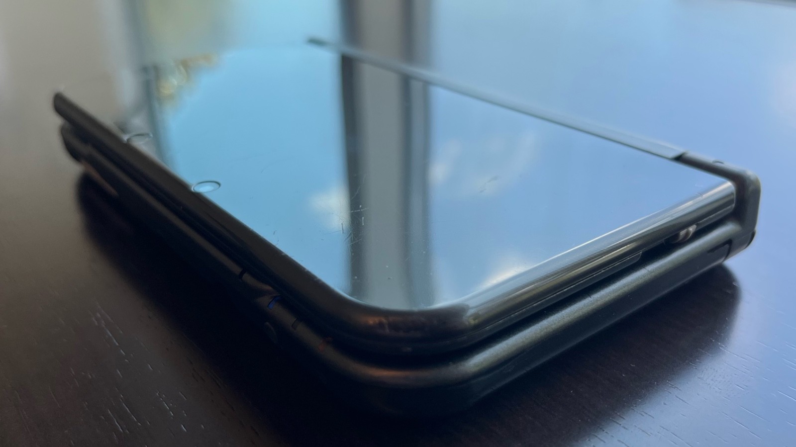 Nintendo New 3DS XL, includes Zelda Link Between Worlds, Some Flaws Scratches