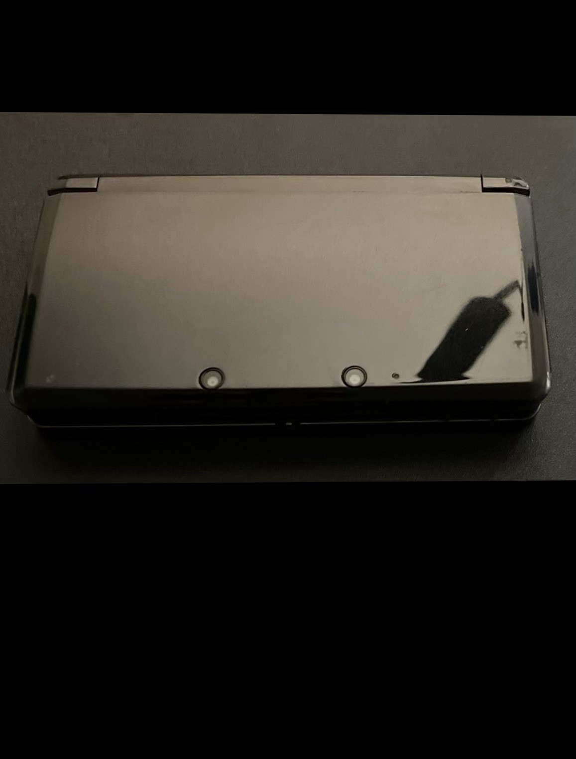 NINTENDO 3DS W/17 GAMES & ORIGINAL CHARGER 2GB NEAR MINT CONDITION BLK/GREY