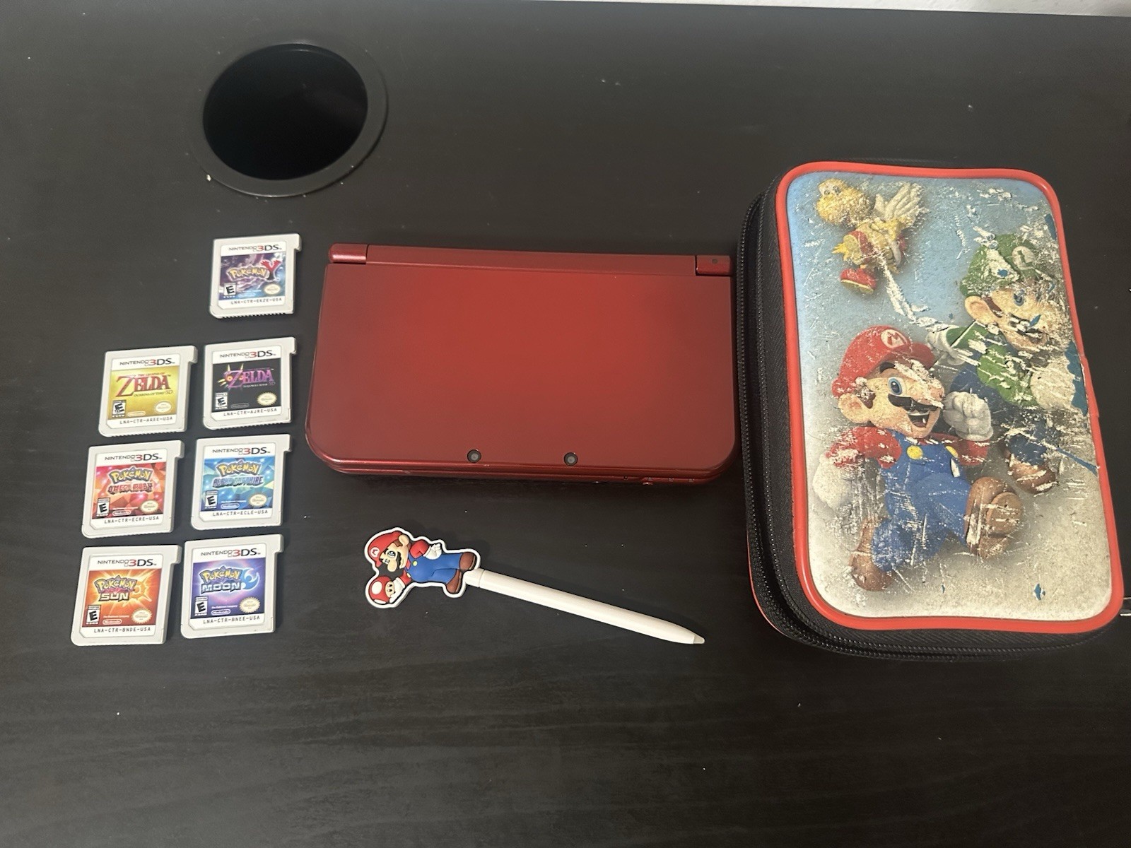 New nintendo 3DS XL Red W/ Carrying Case| 7 Working Games|Charger