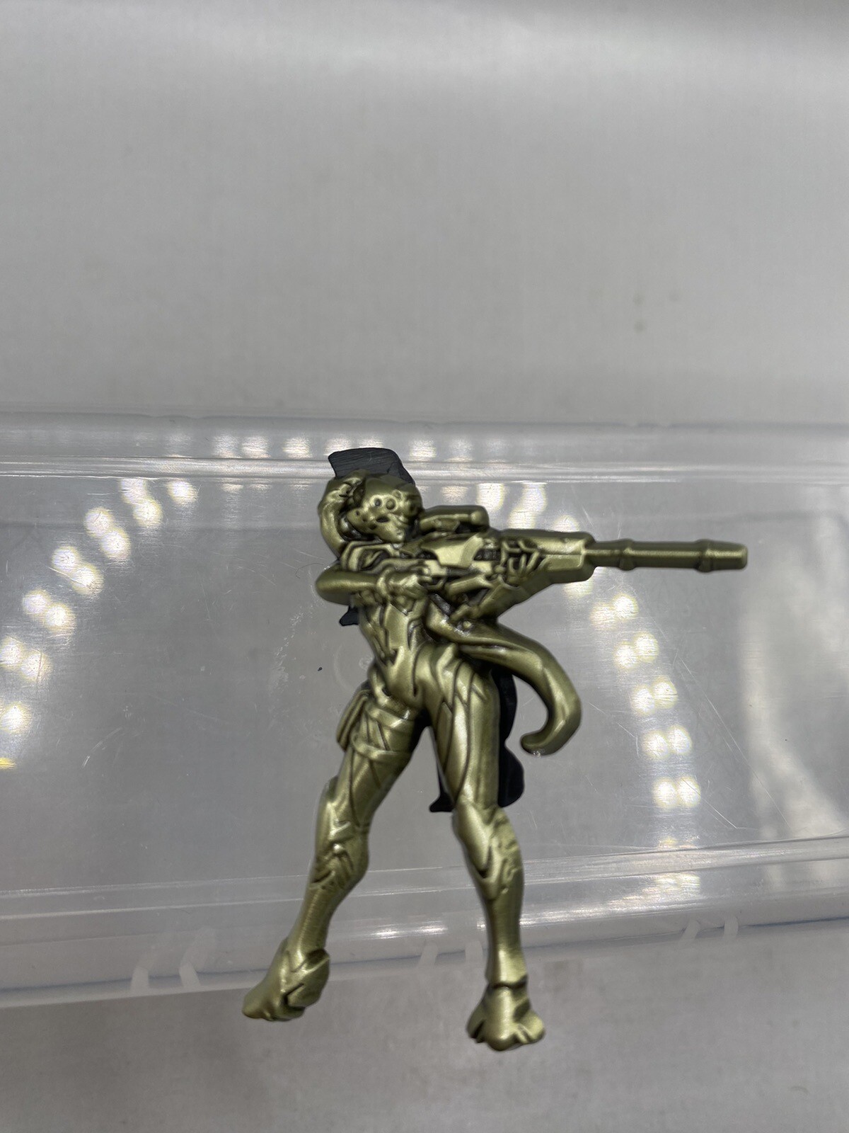 Blizzard Overwatch Widowmaker Gold Pin Series 4 2017 Blizzcon