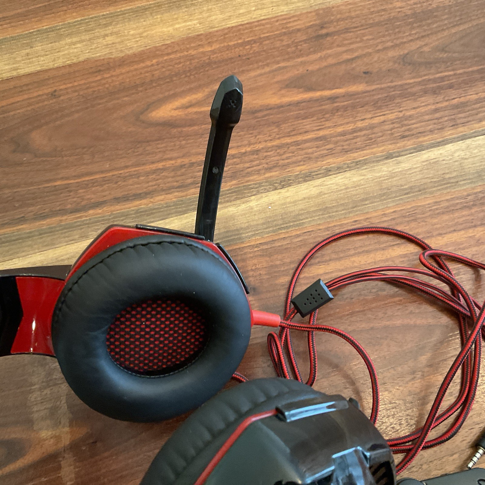 Alpha Elite PGHAERED Red And Black Headset