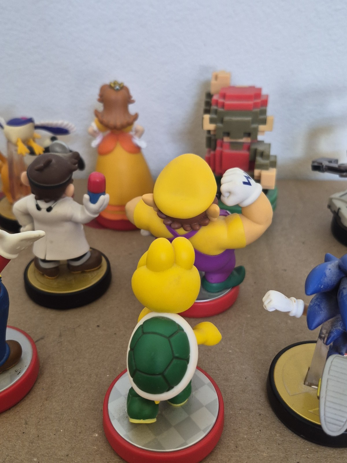 Nintendo Sega Amiibo Lot 12 Figures Dr Mario yoshi Duck Hunt Sonic Authentic