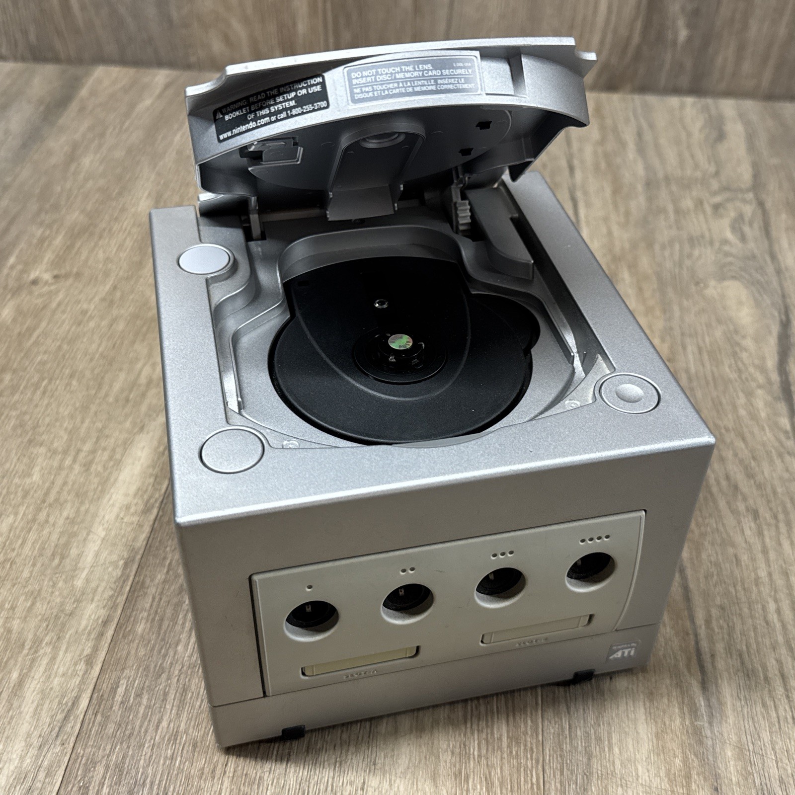 Nintendo GameCube Platinum Silver DOL-001(USA) Console W/ Games