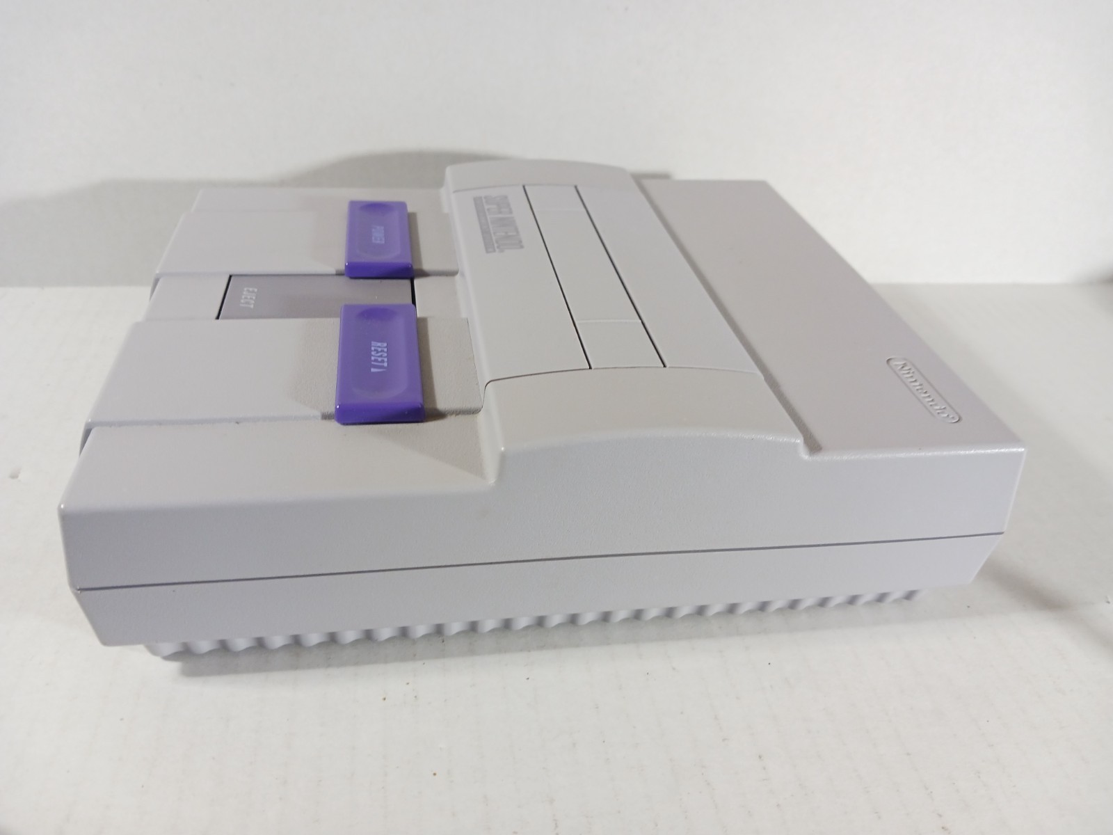 Super Nintendo Console Bundle OEM Near Mint Collection Zelda Mario 2 Controllers