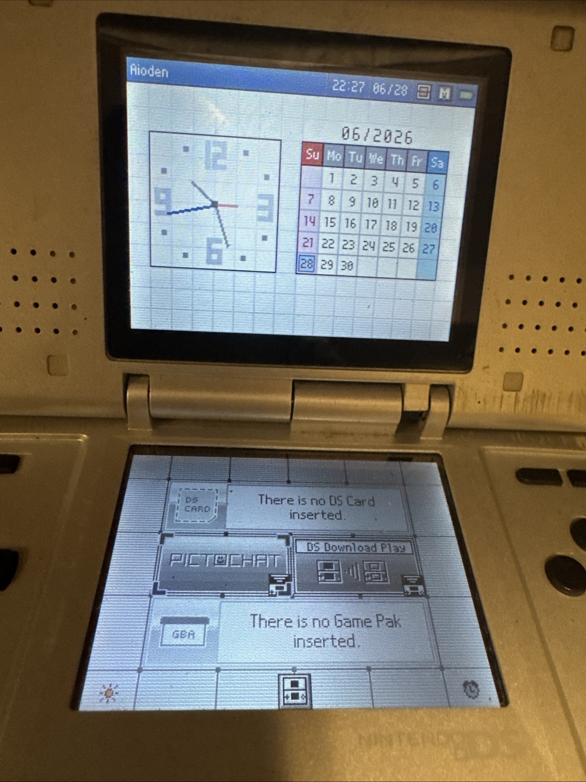 Nintendo DS Silver System Tested & Working – Fat Original – Cracked Hinge