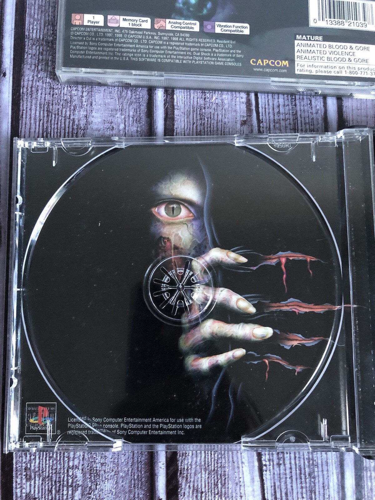 PS1 Console W/ Box (US) Resident Evil 1 Directors Cut / RE 2 DualShock EDT.