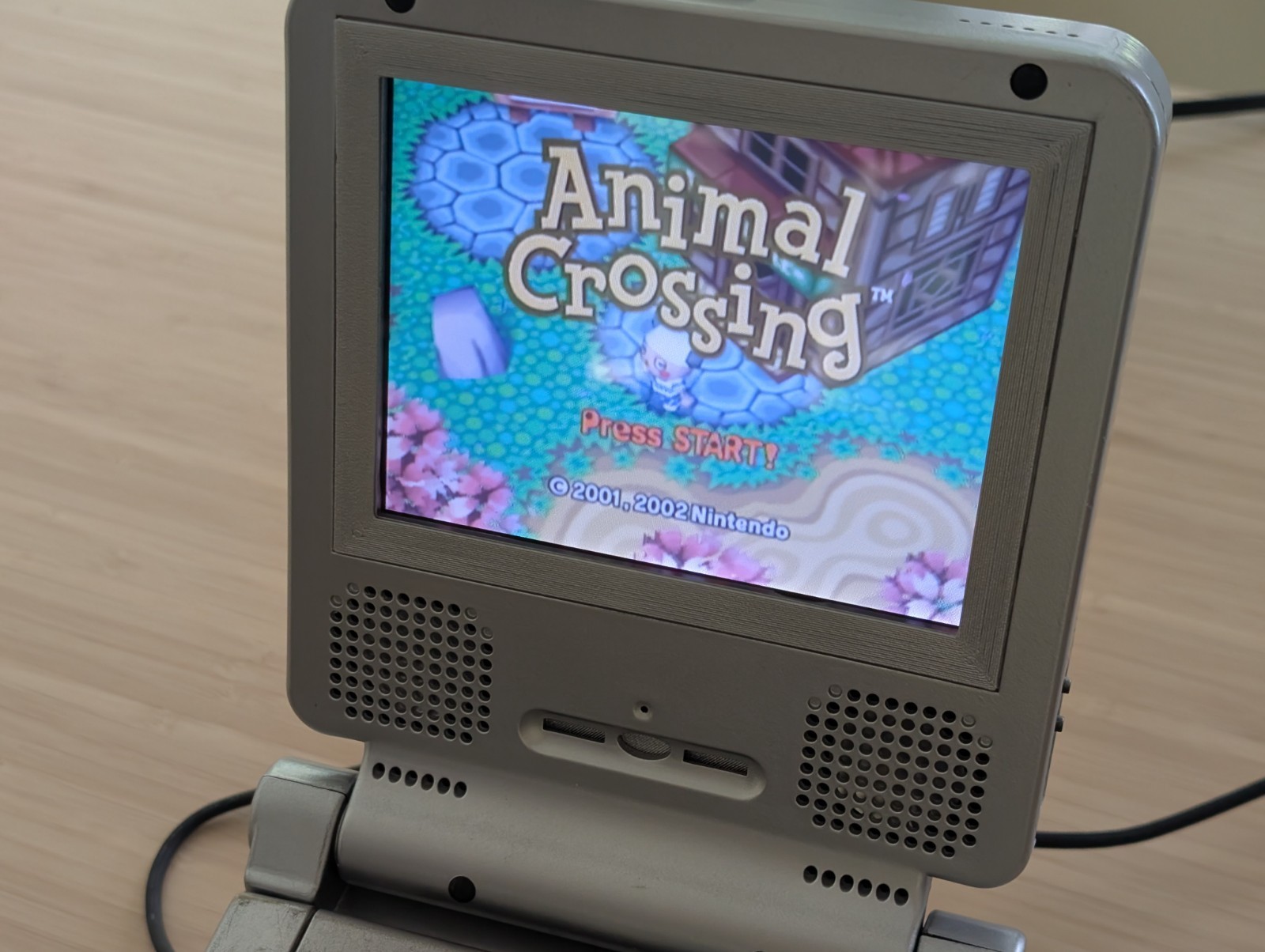 GameCube Intec Screen Silver – New Screen – 640×480 – Totally Remade