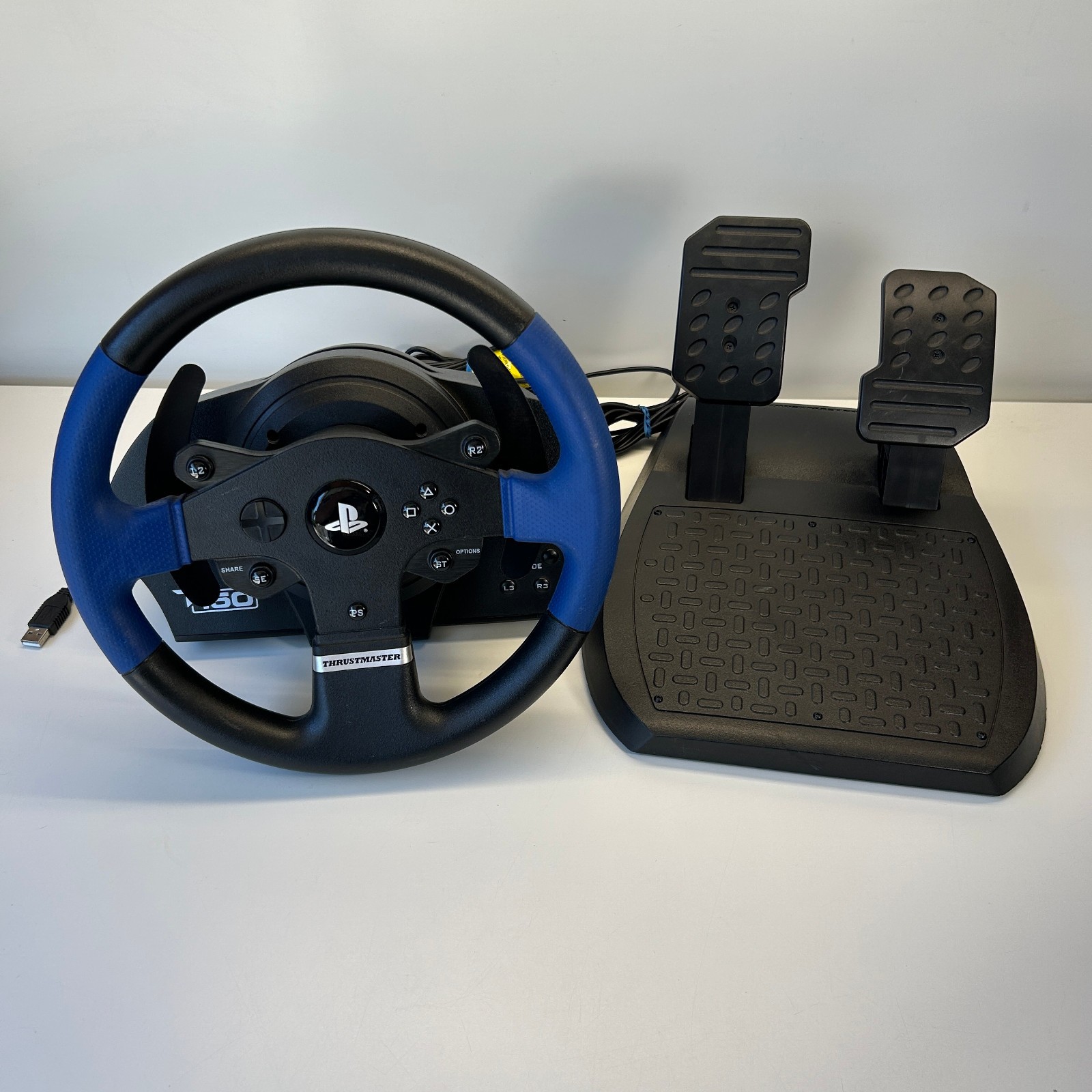 Thrustmaster T150 Racing Steering Wheel Controller Pedals PS3 PS4 Playstation