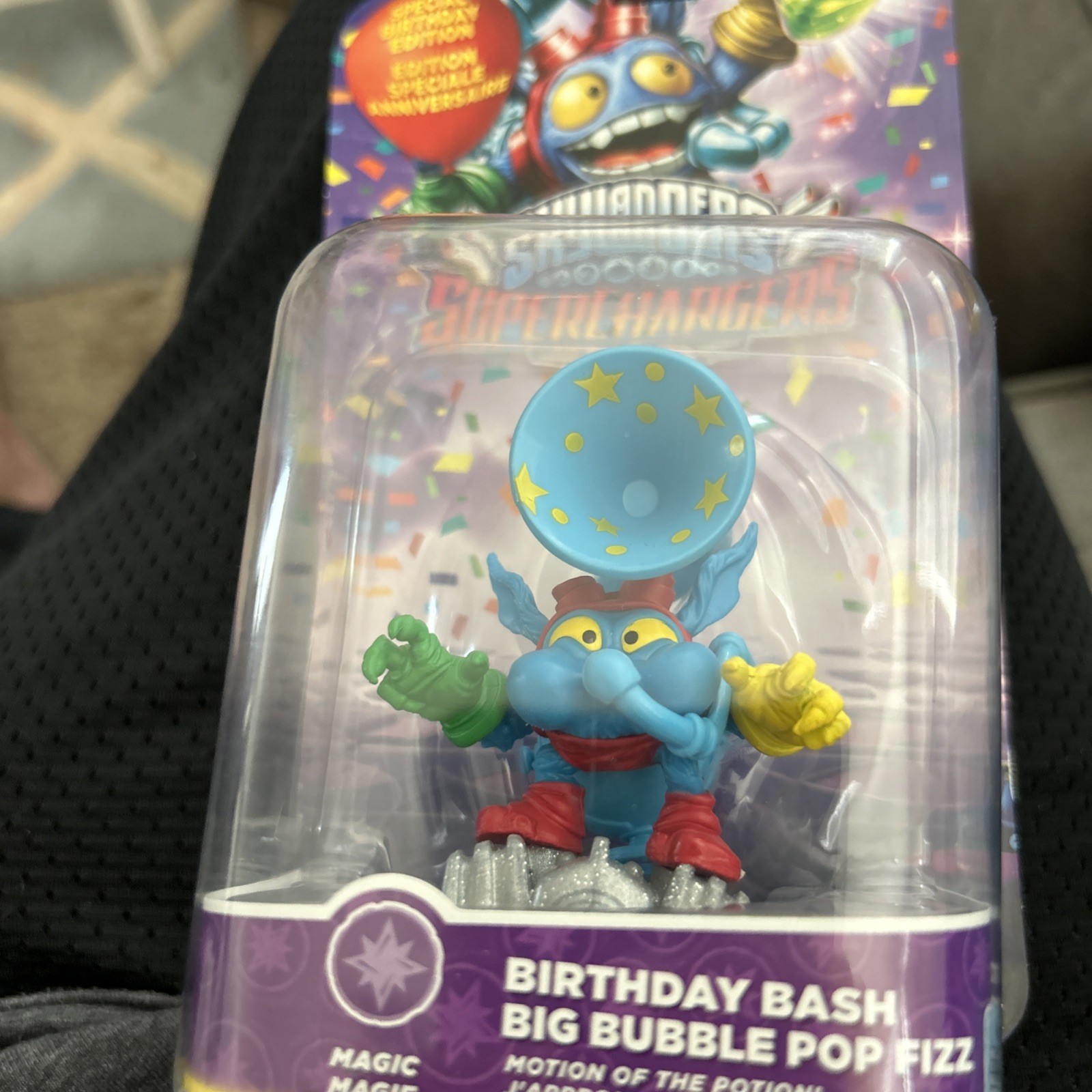 SKYLANDERS SUPER CHARGERS BIRTHDAY BASH BIG BUBBLE POP FIZZ
