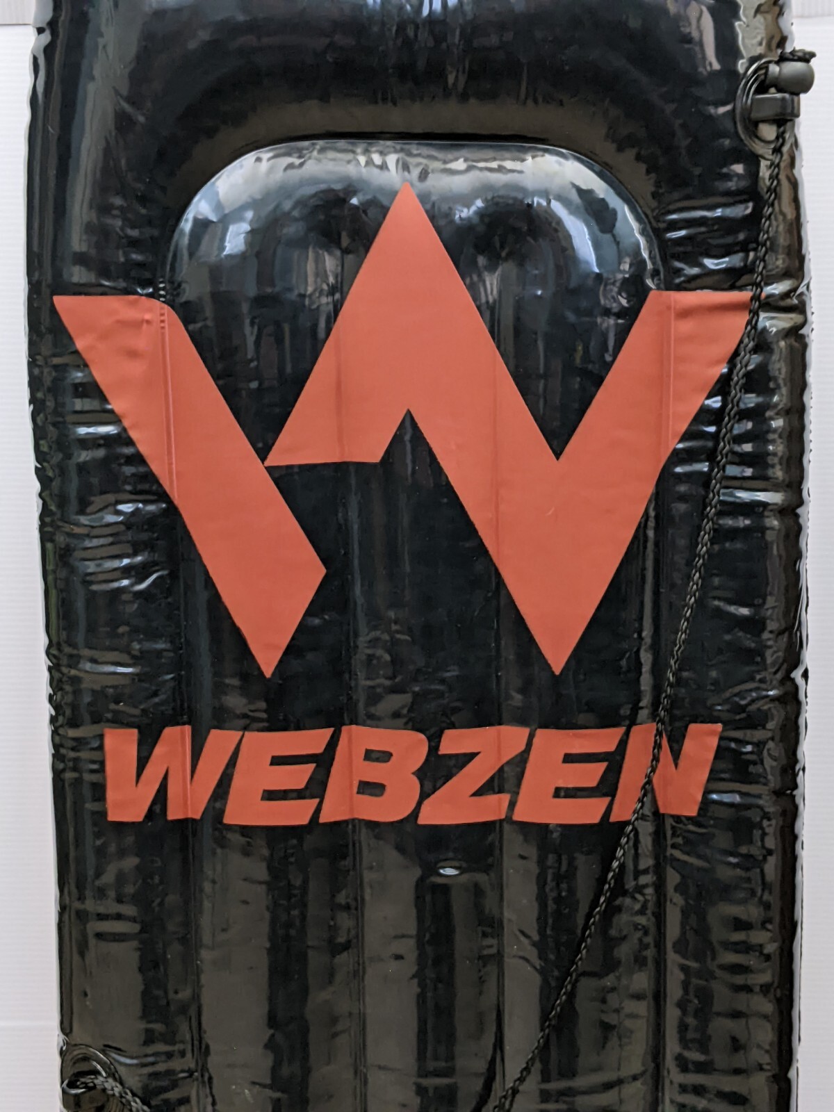 Webzen E3 2006: Pair of Promo Pool Inflatable Single Person Rafts With Strap