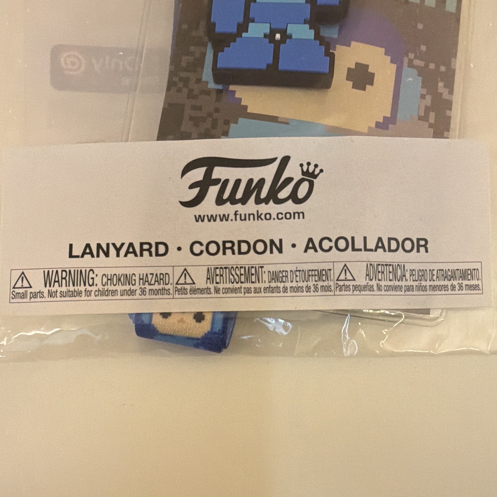 Funko Mega Man Lanyard w/ Pixel Character Charm, FAC-034203-17236