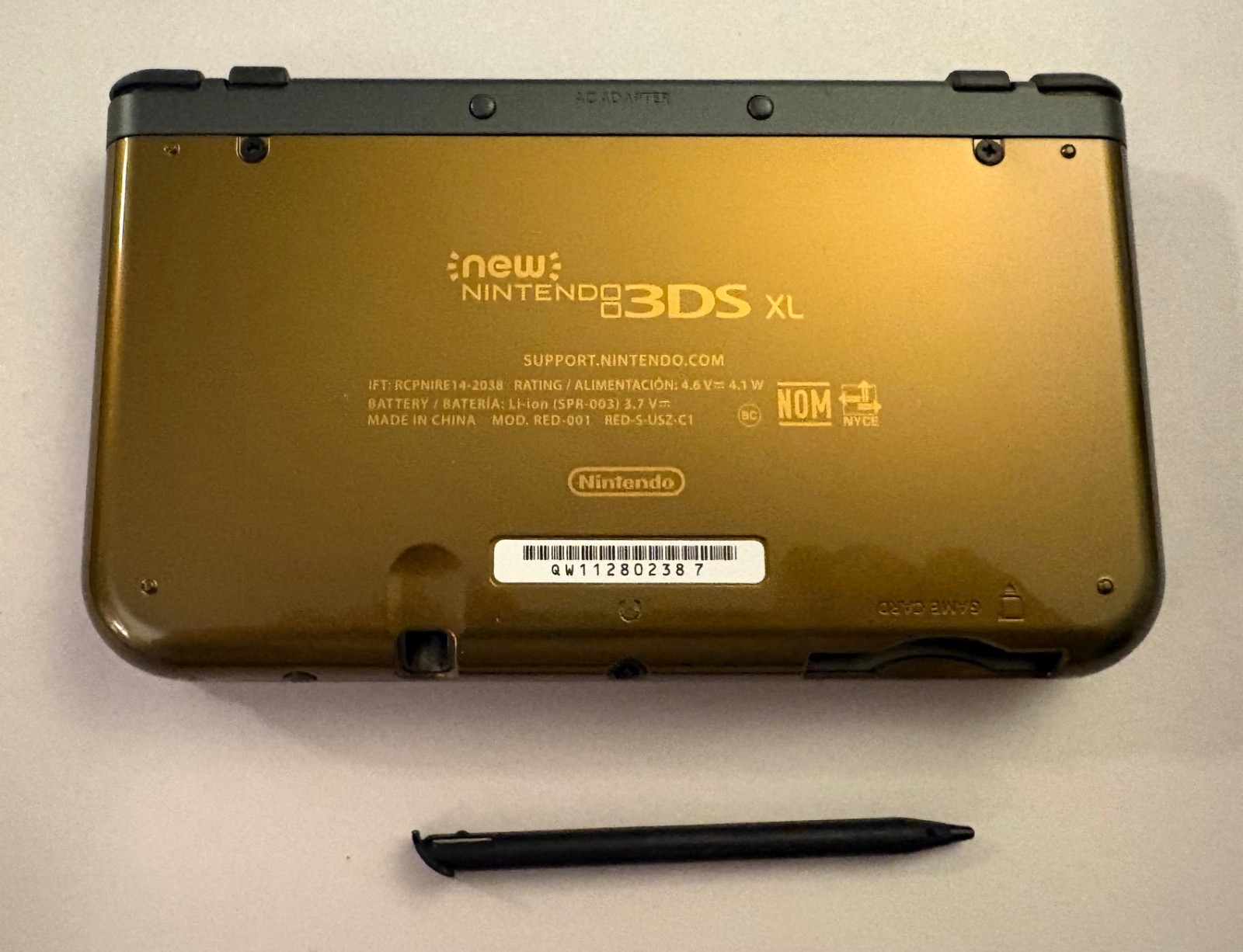 Nintendo New 3DS XL Handheld System Hyrule Edition Complete in Box Zelda Gold