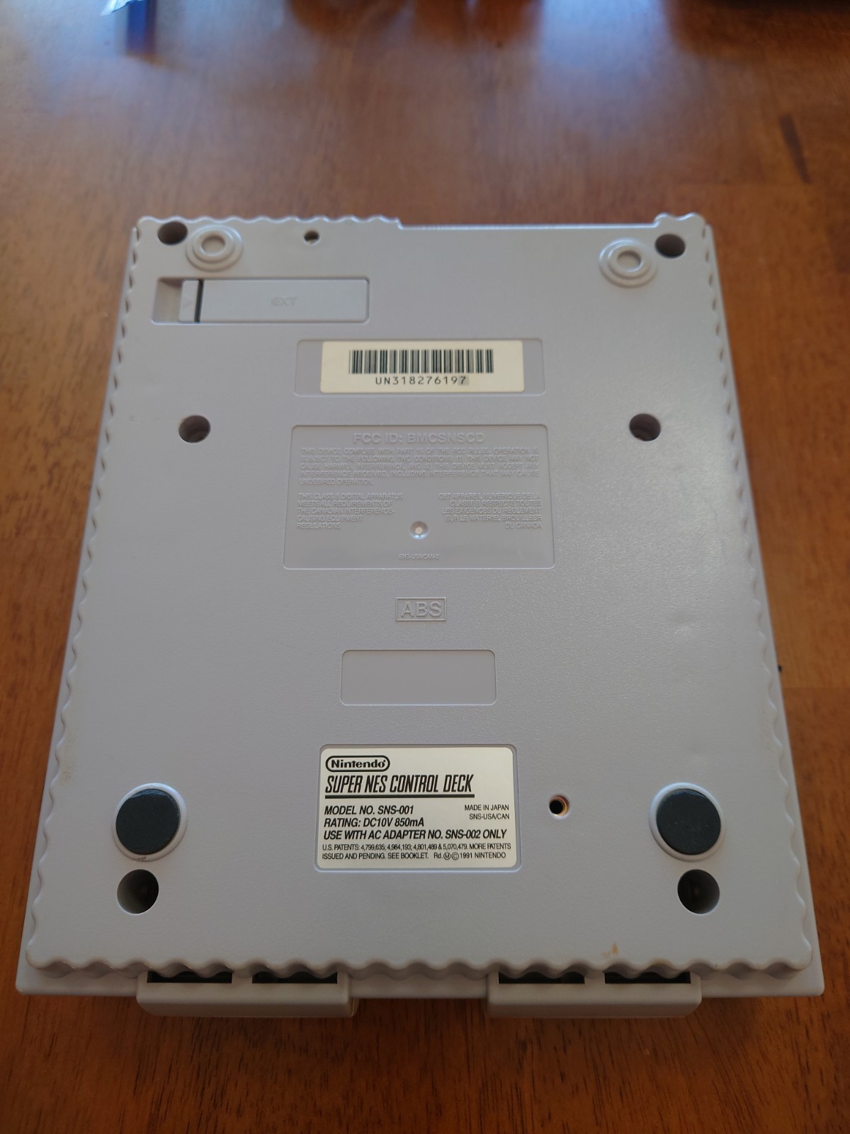 Super Nintendo SNES 1CHIP-02 Console with 2 Controllers and Cables