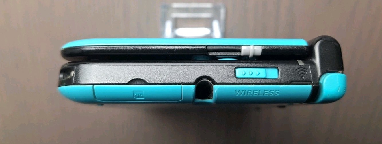 Nintendo 3DS XL Turquoise/Black | Charger + 16GB SD Card | USA Seller | Tested