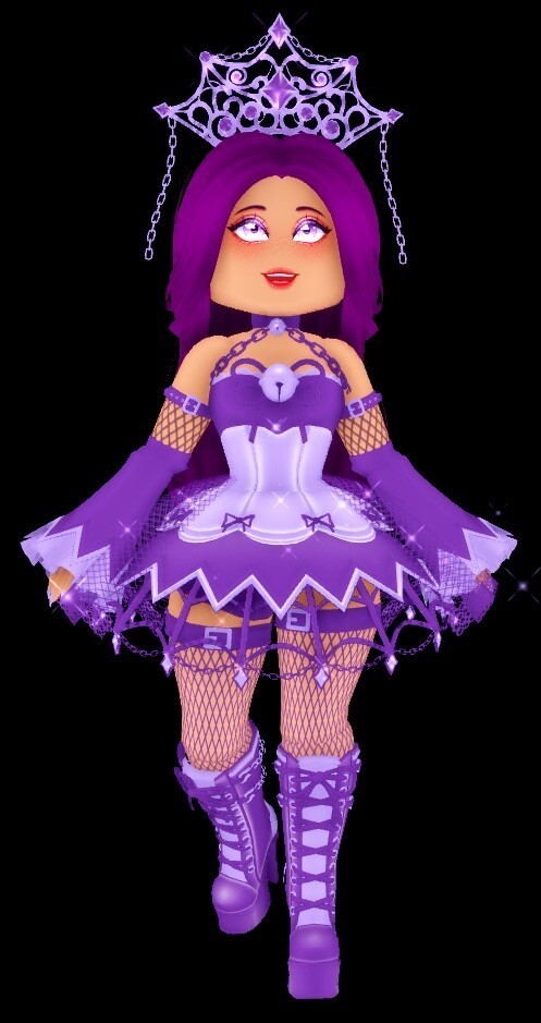 Cheap Royale High Sets- Shadow Empress, Snow Swan, Royale Rebel, AND MUCH MORE!