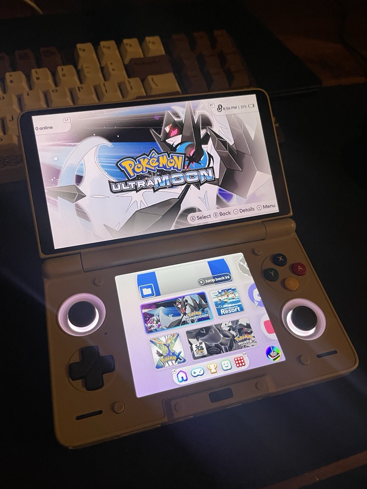 AYN Thor Handheld Console 256GB w/ Charger – Excellent Condition