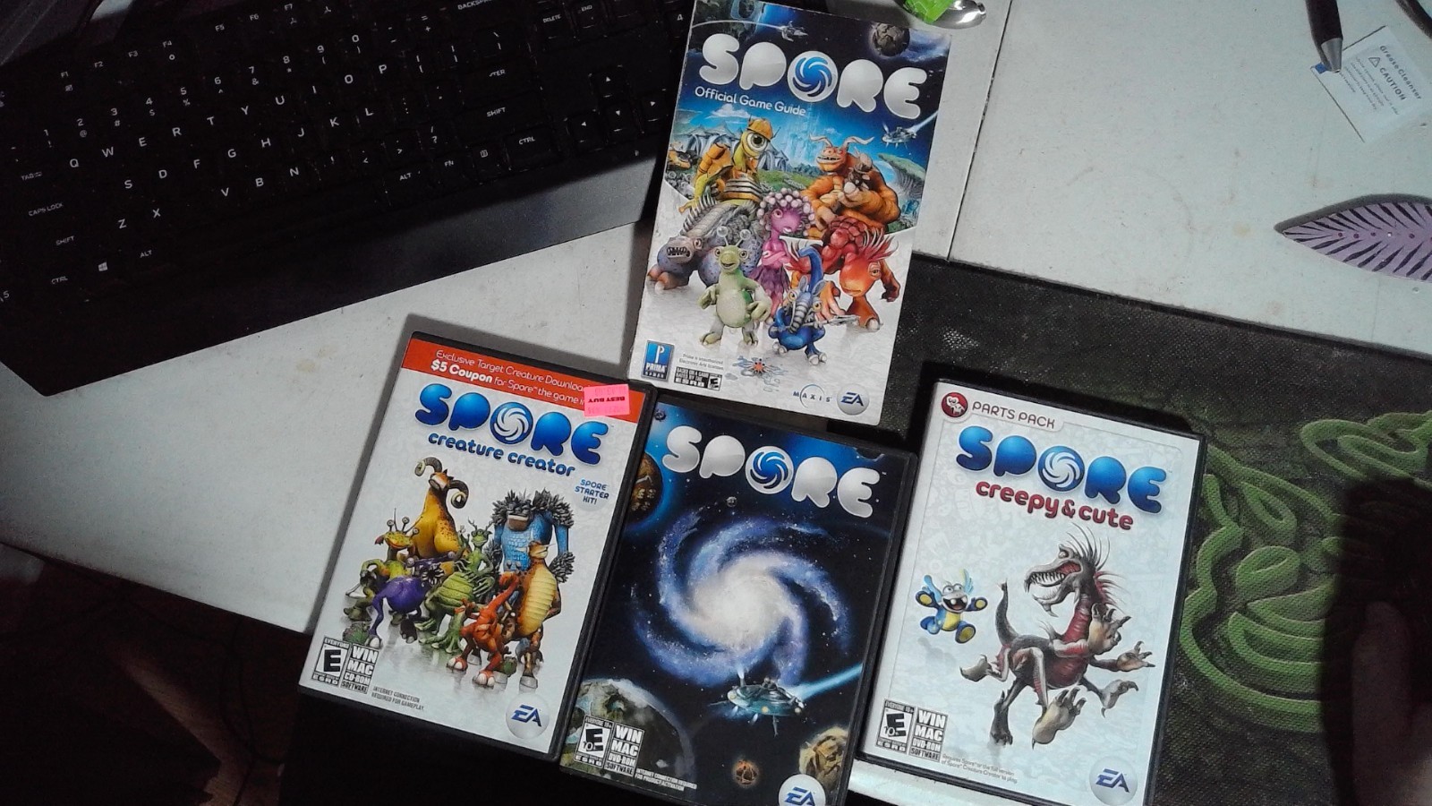 Spore (Windows/Mac, 2008) Creepy/Cute Pack, Creature Creator, Game Guide Book