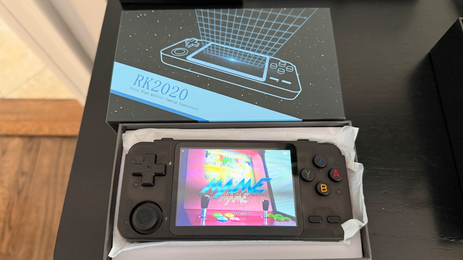 RK 2020 RETRO handheld w 128 gb card and over 9900 games