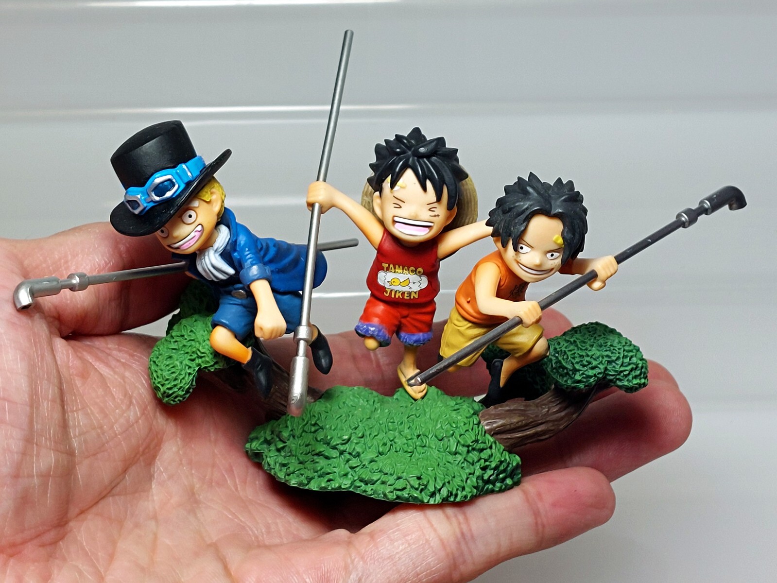 Monkey D. Luffy Portgas D. Ace Sabo One Piece Log Box Figure MegaHouse R04 2.6in