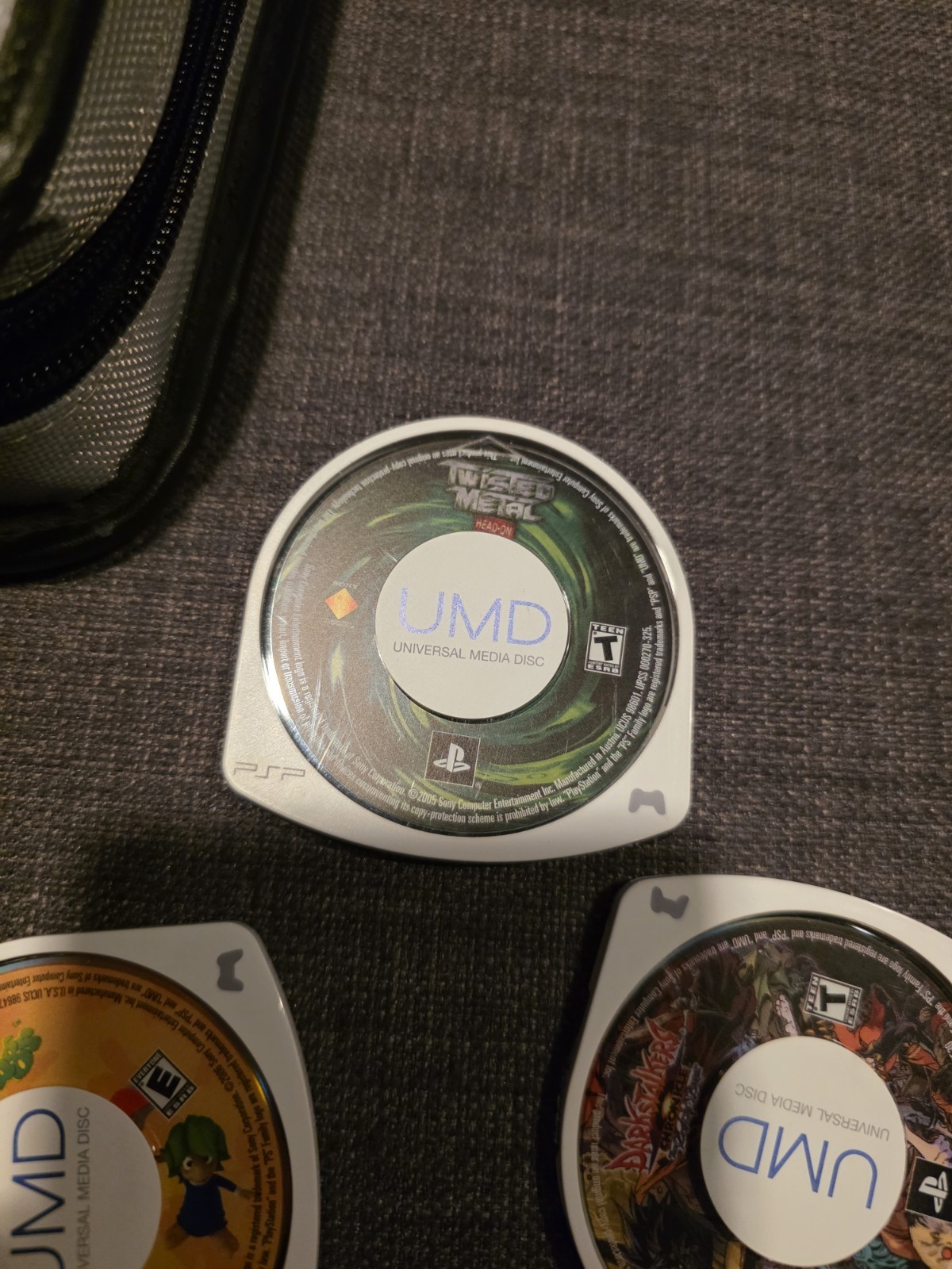 Sony PSP-1001 Black, Oem Charger, 5 Games – Darkstalkers, Xmen, Twisted Metal