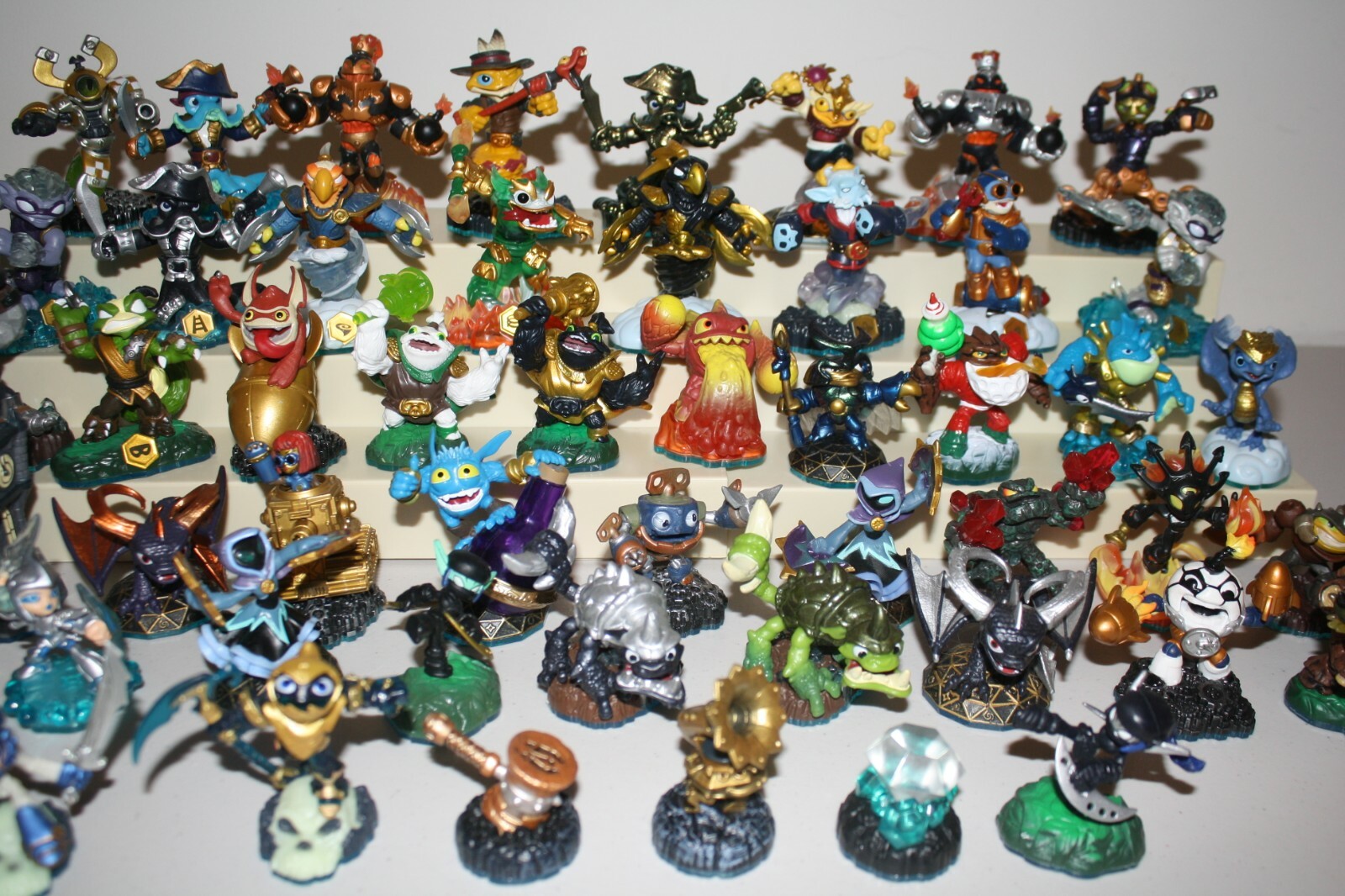 Skylanders Swap Force Figures Buy 4 Get 1 Free Finish Your Set Free Shipping