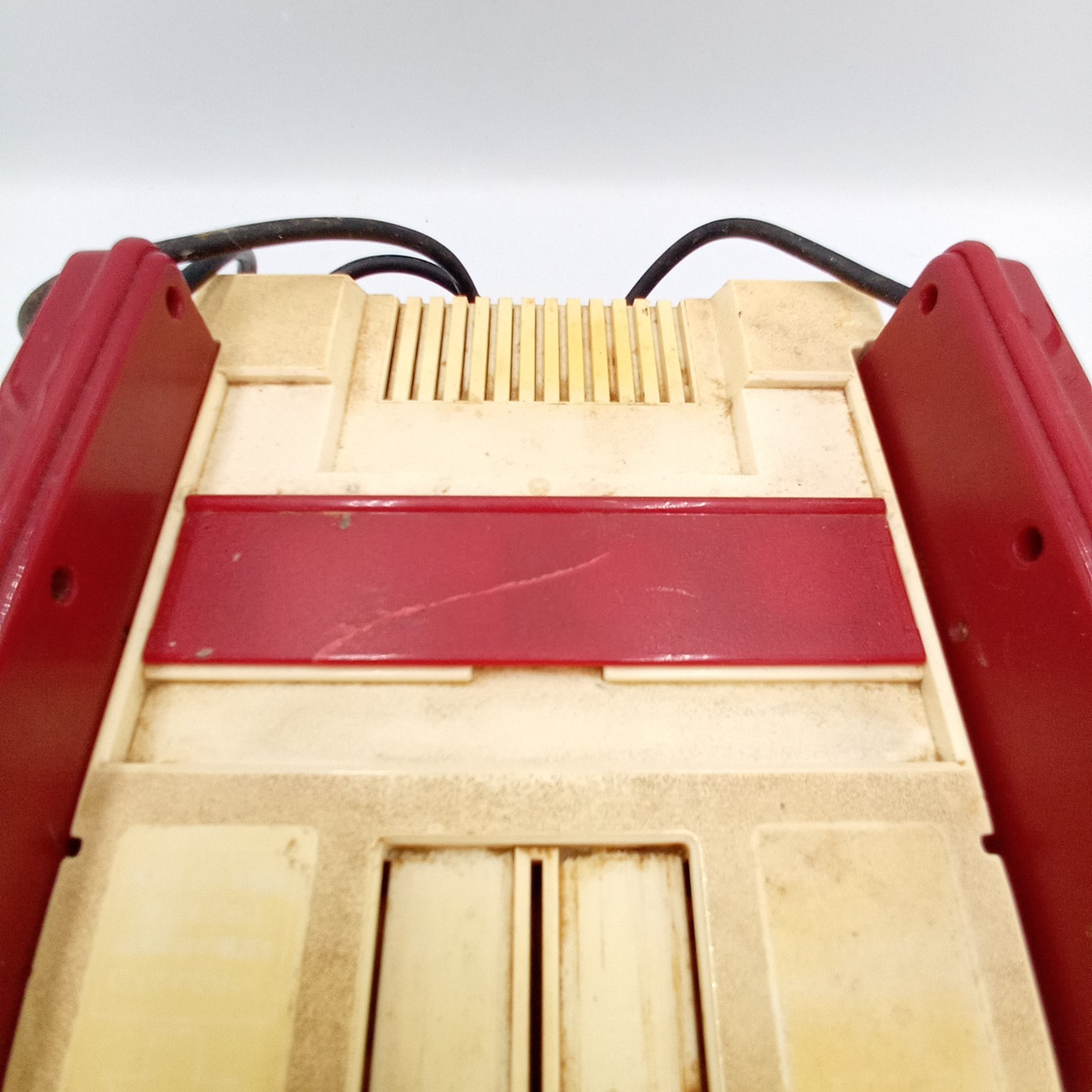 Nintendo Famicom HVC-001 Console For Parts / Repair Japanese