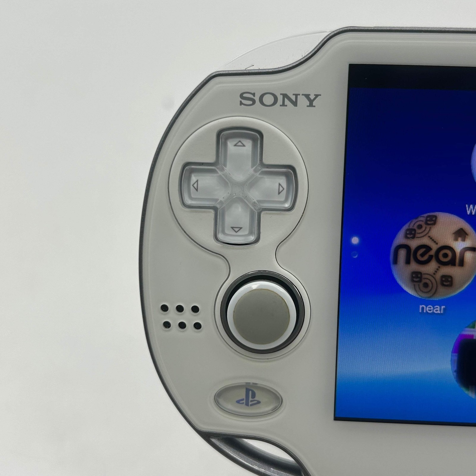 Sony PlayStation Vita (PCH-1001) White 32GB Video Game System