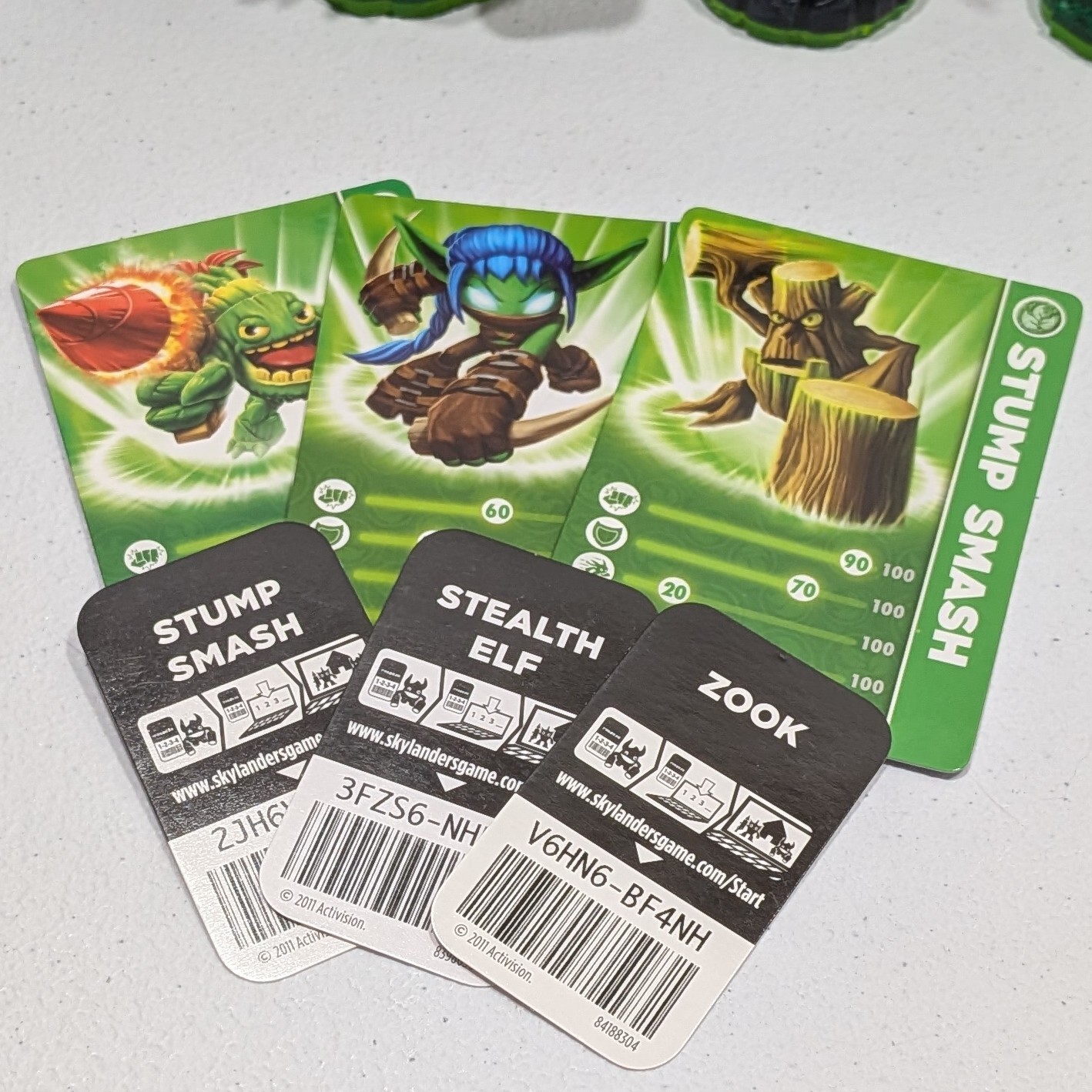 Skylanders Spyros Adventure 14 Figure Lot w/ 6 Cards & PowerA Travel Tote Bag