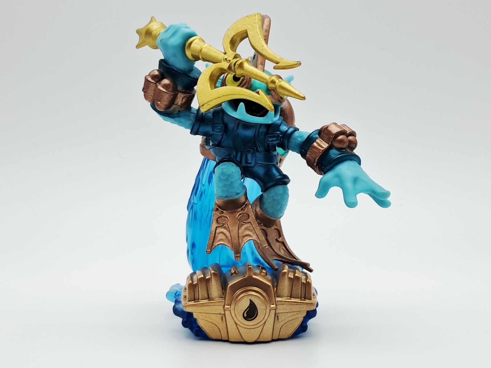 Skylanders SuperChargers Deep Dive Gill Grunt Activision Toy Figure Collectible