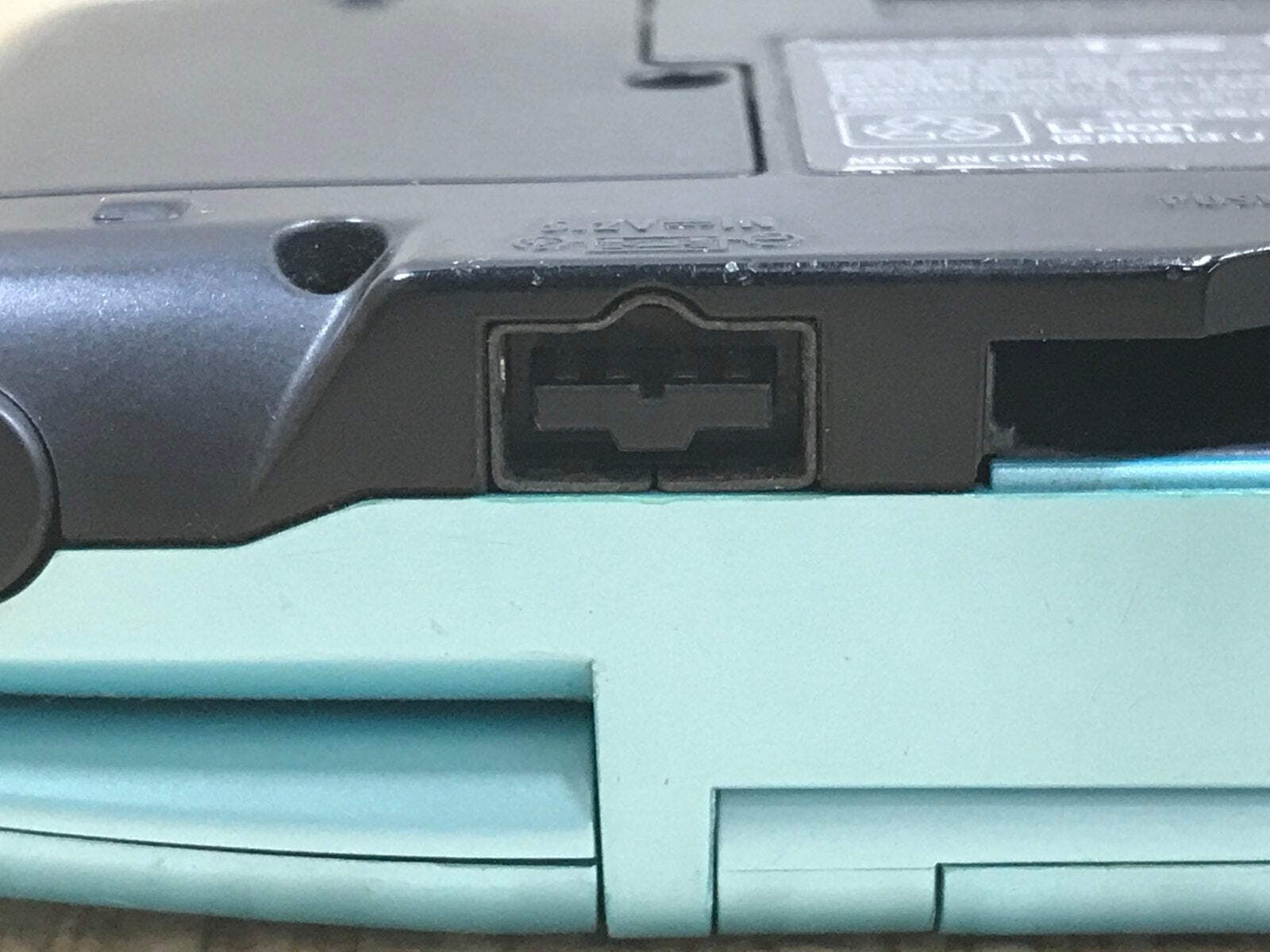 Nintendo DS Turquoise Blue Console Nintendo Japan – With Defects LH1322