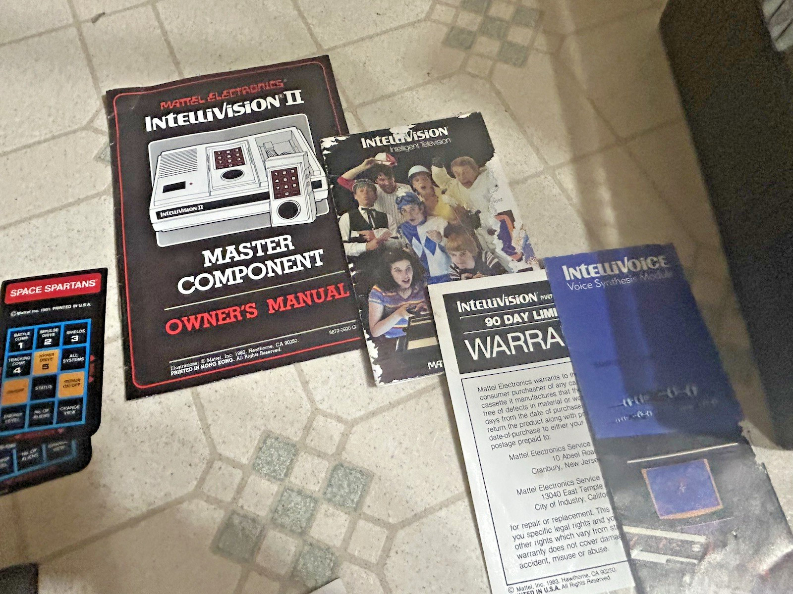 VINTAGE INTELLIVISION GAMES ADVANCED DUNGEONS AND DRAGONS SAFECRACKER BOMB SQUAD