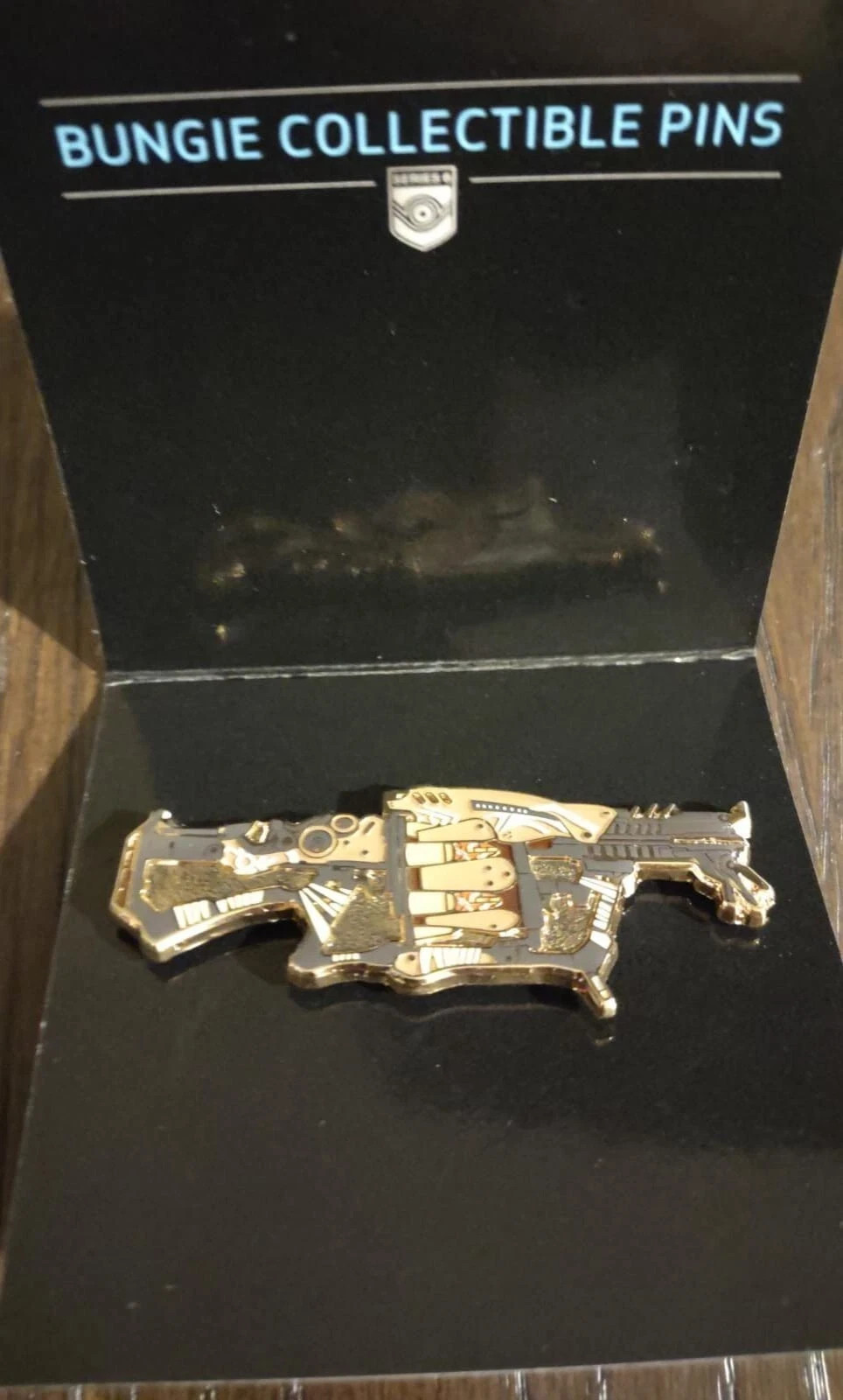 Destiny 2 – Armory Series 6 Exotic Weapon Collectible Pins (No Emblem)