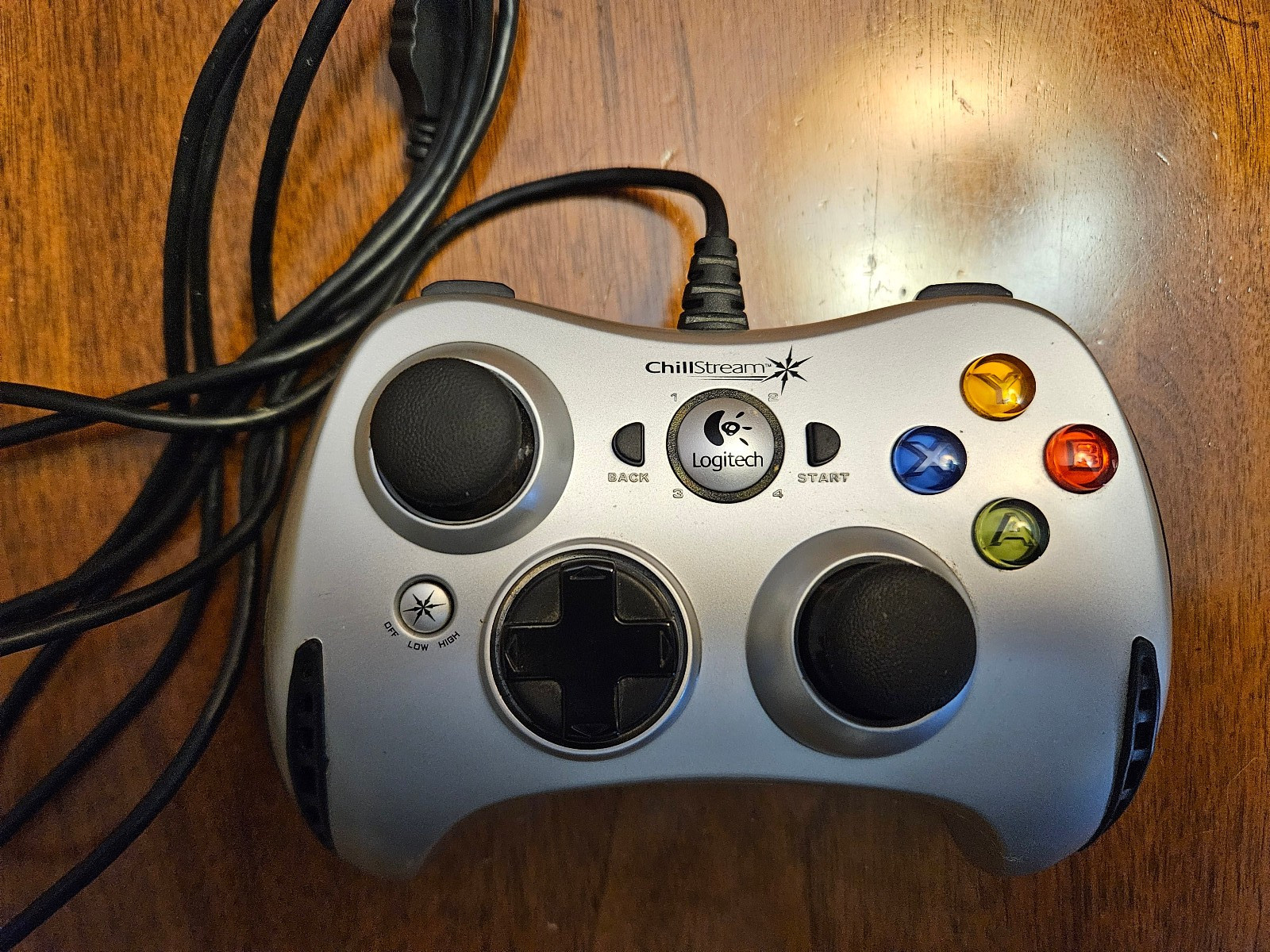 Xbox Logitech Chillstream – Contains Fans to Cool Hands – Wired – TESTED