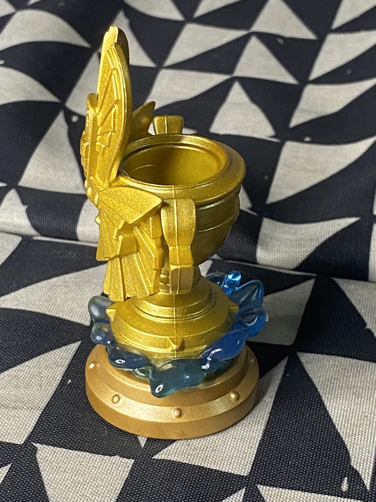 Skylanders Superchargers Golden Queen Sea Trophy Figure