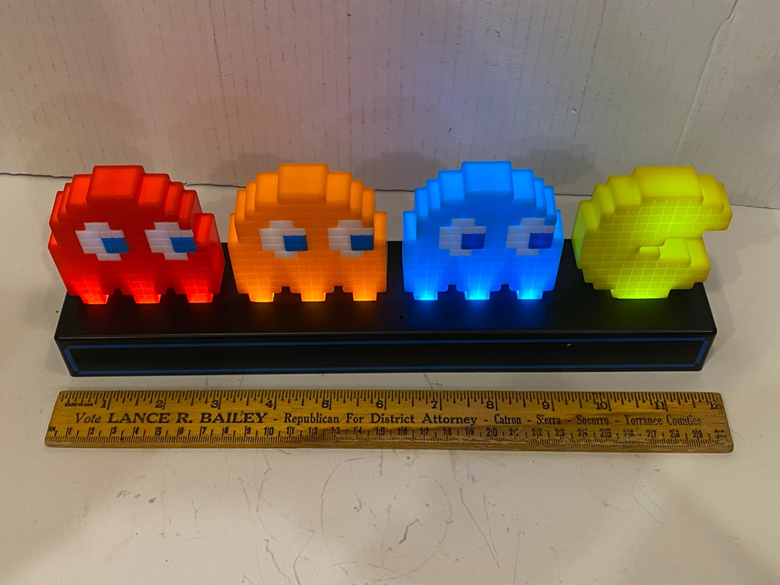 Pac-Man LED Light Lamp Battery or USB Powered Made by Paladone