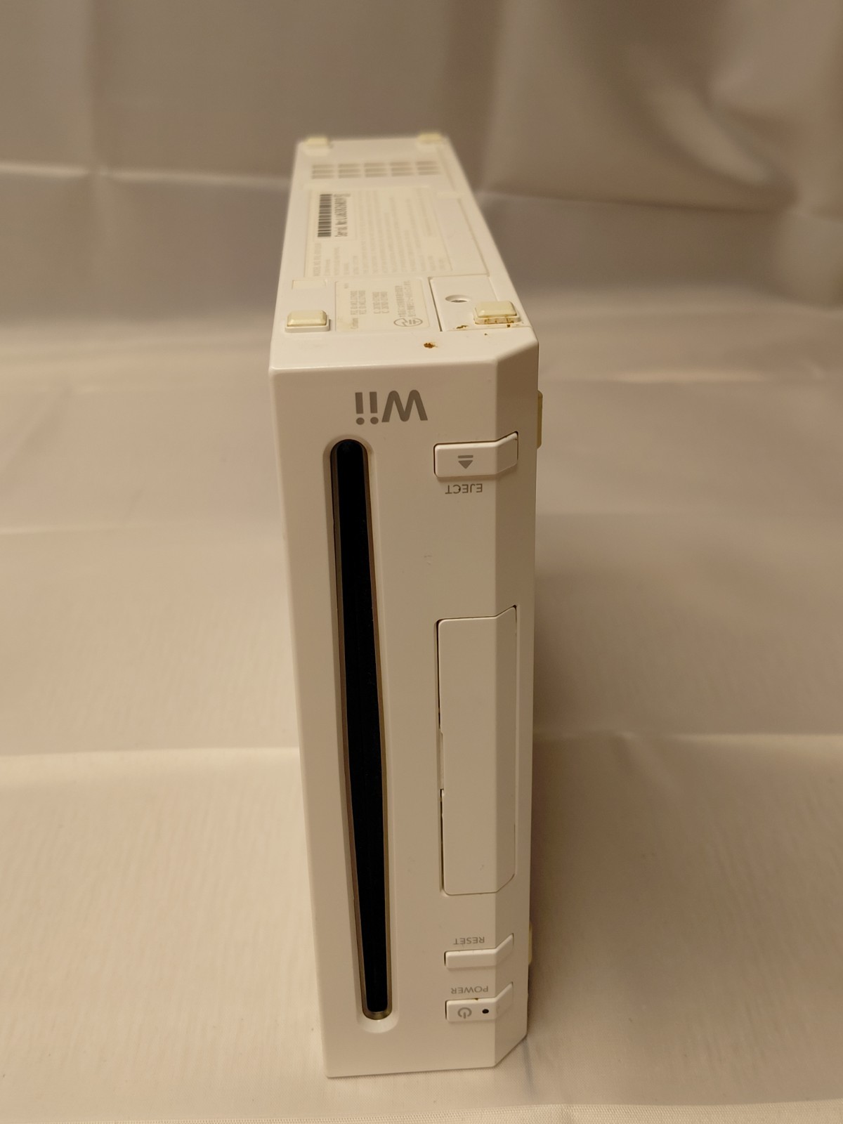 Nintendo Wii RVL-001 512 MB Home Console – White With Cables And Motion Sensor