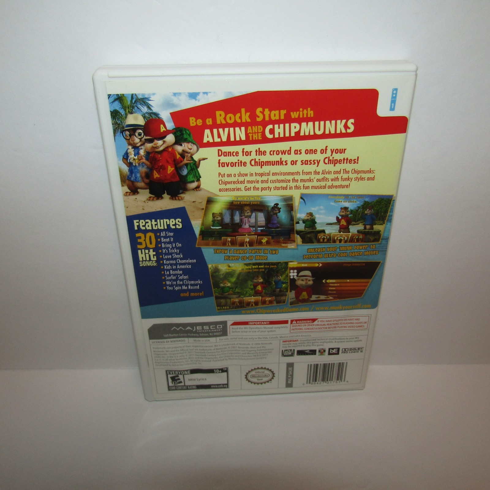 Alvin and the Chipmunks Chipwrecked Nintendo Wii Video Game with Manual Tested
