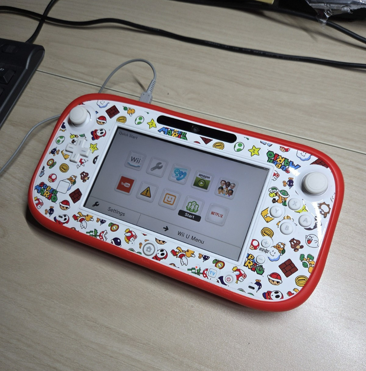 Wii U Game Pad WUP-010(USA) Charger & Stand with Stylus Tested Working Very Good