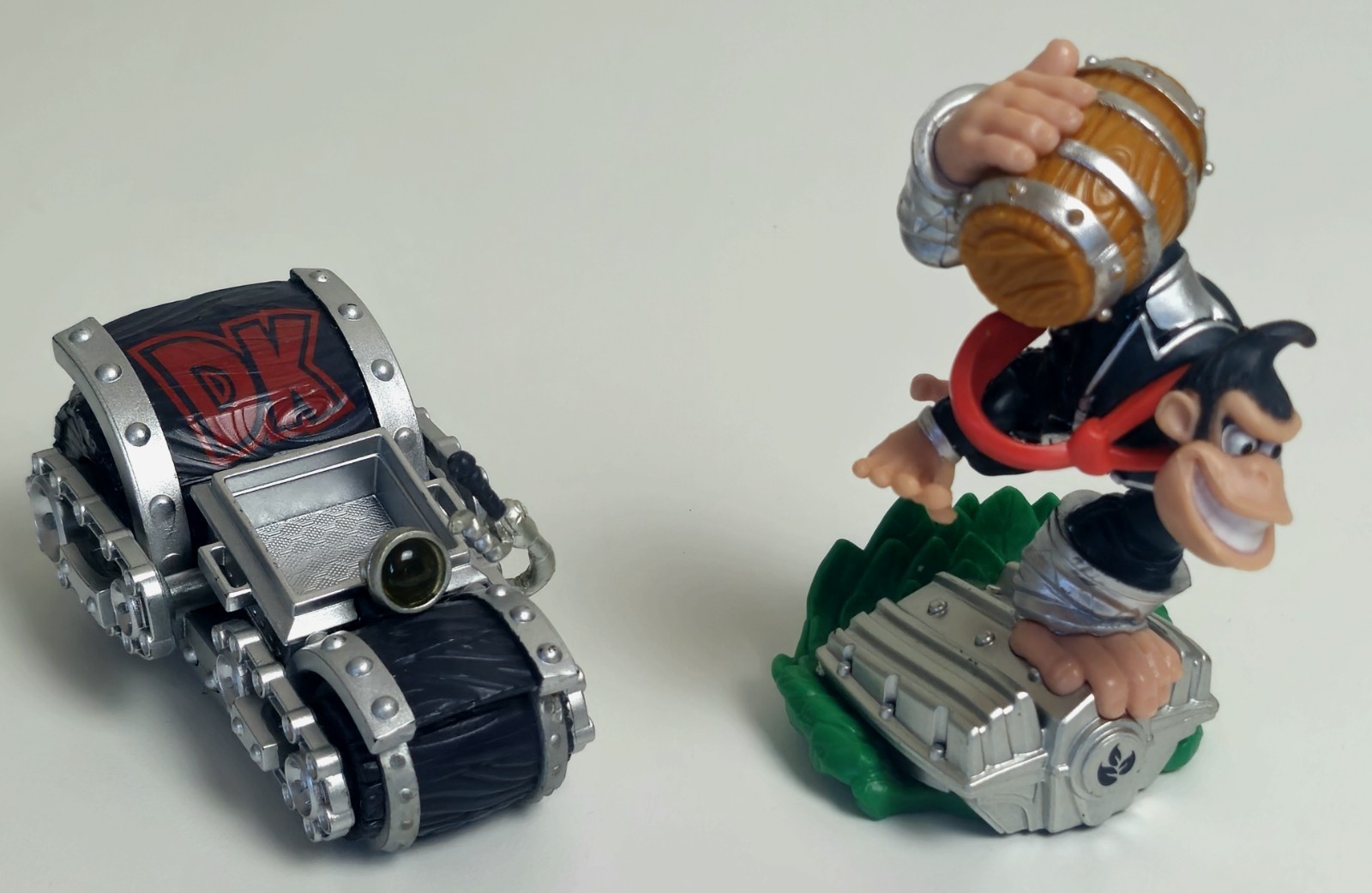 Dark Donkey Kong & Barrel Blaster Lot Skylanders Superchargers Bundle Figure